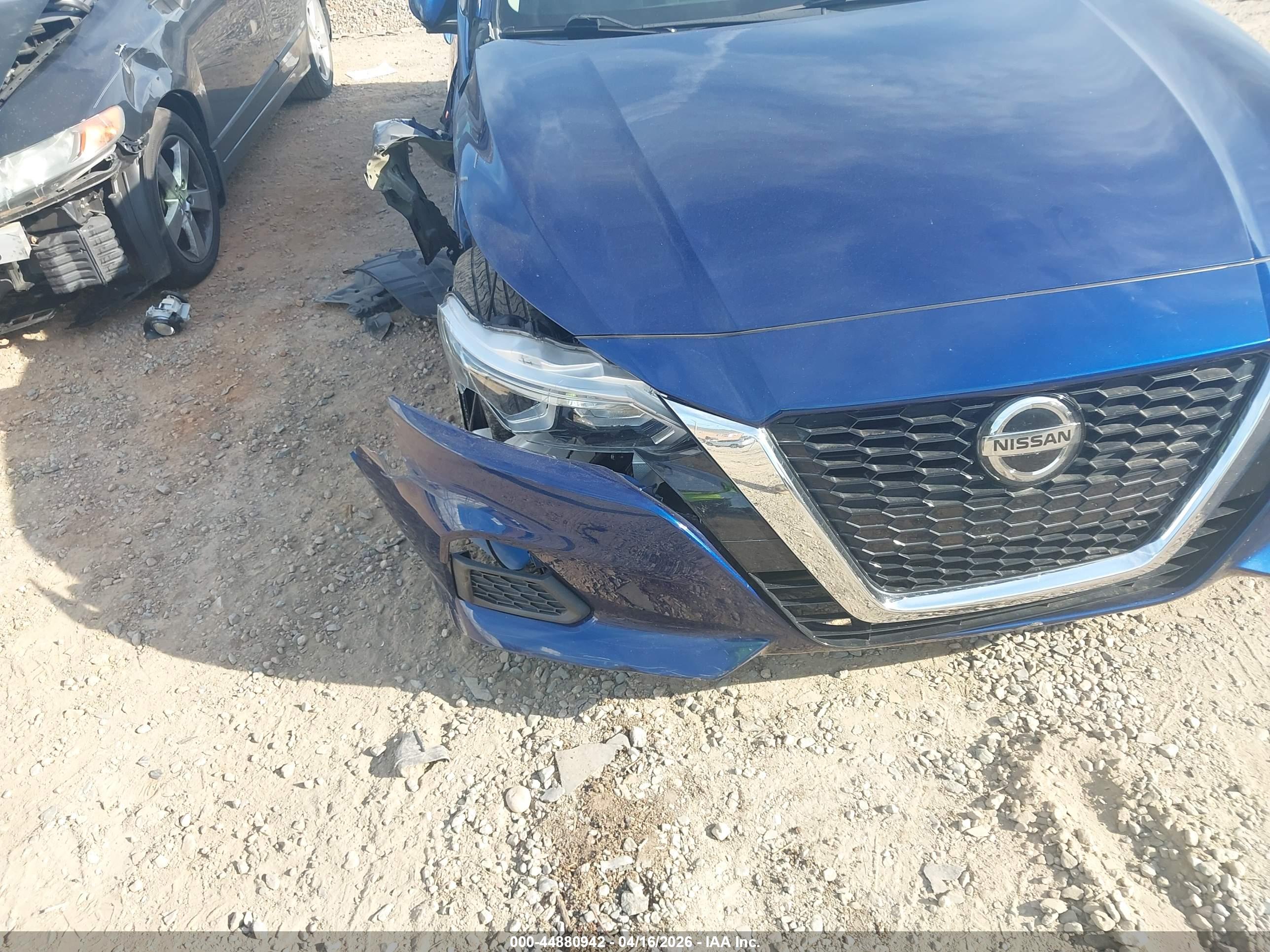 NISSAN ALTIMA image 6