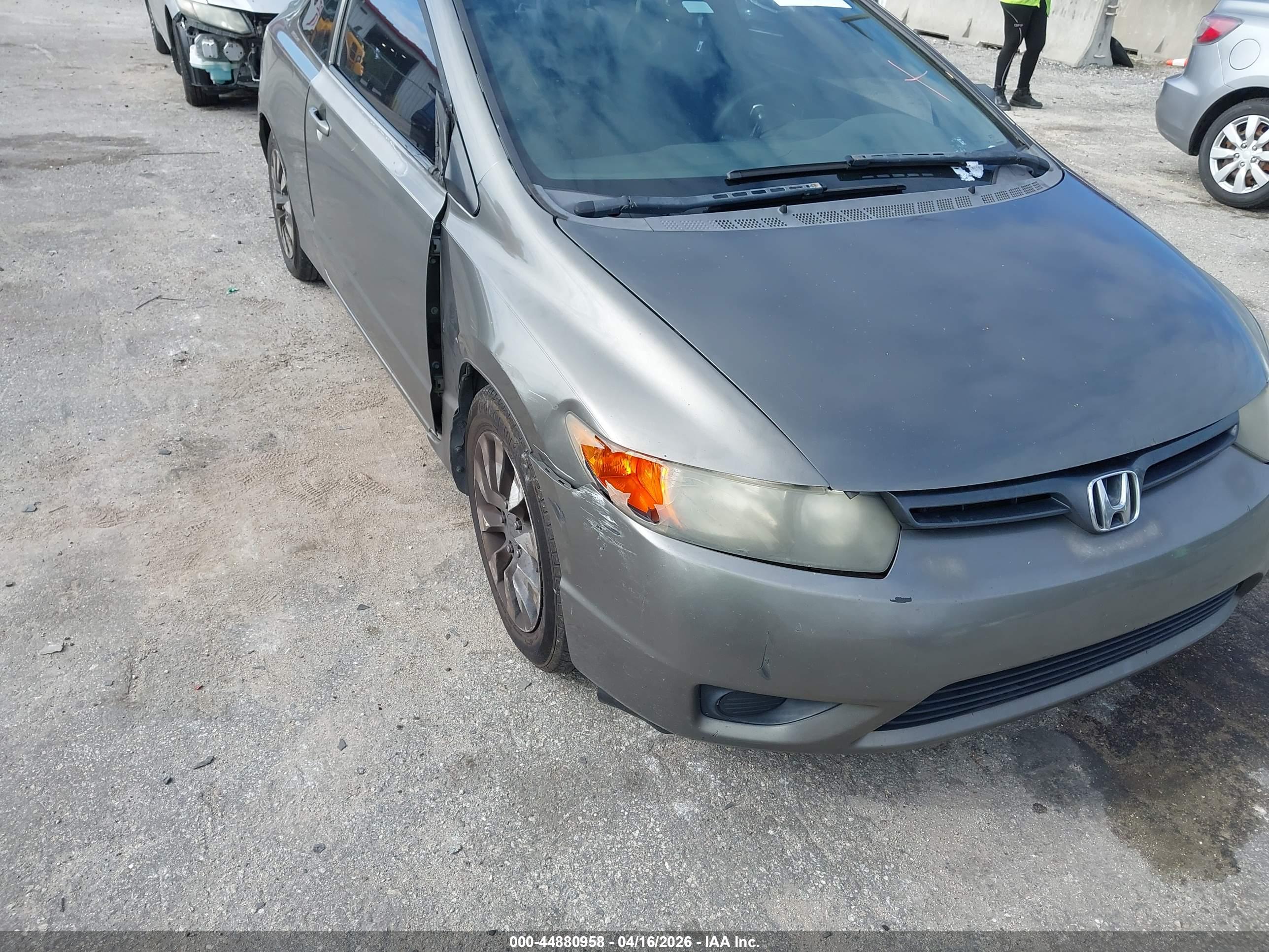 HONDA CIVIC image 6