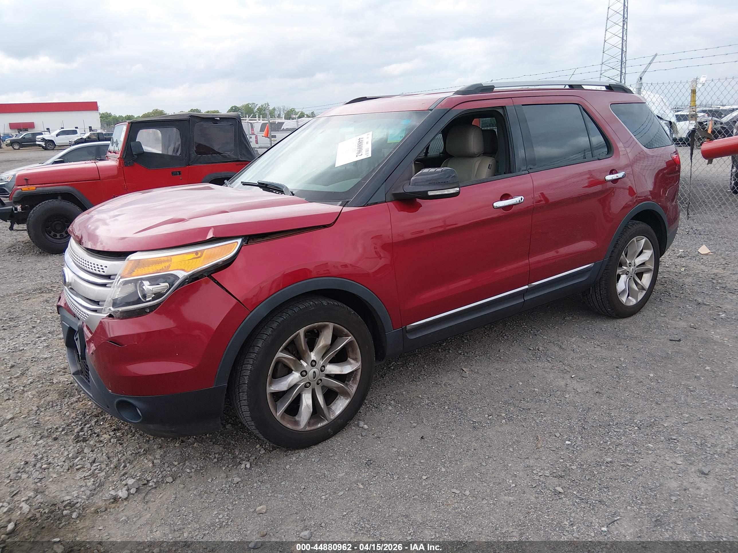 FORD EXPLORER image 2