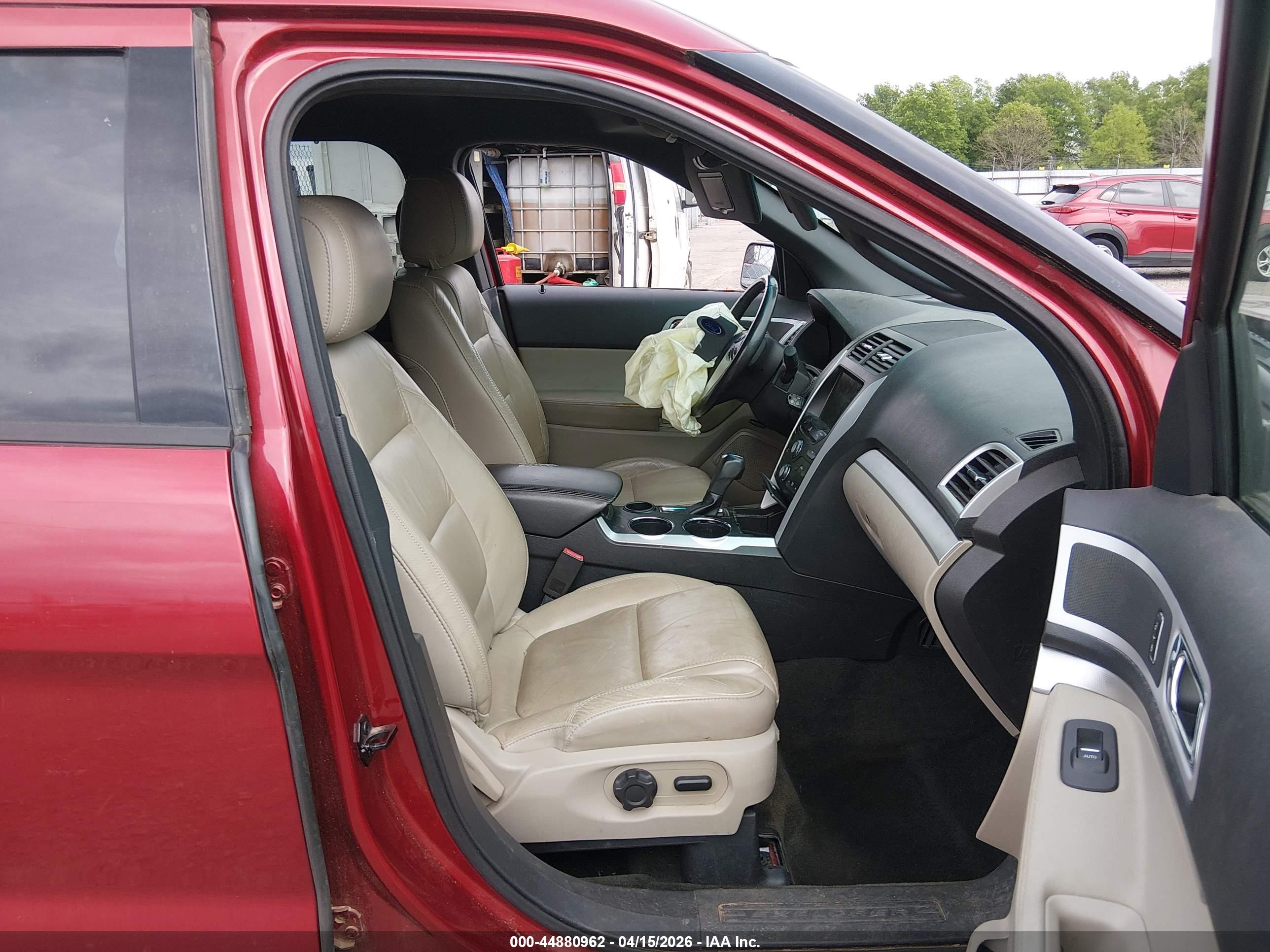 FORD EXPLORER image 5