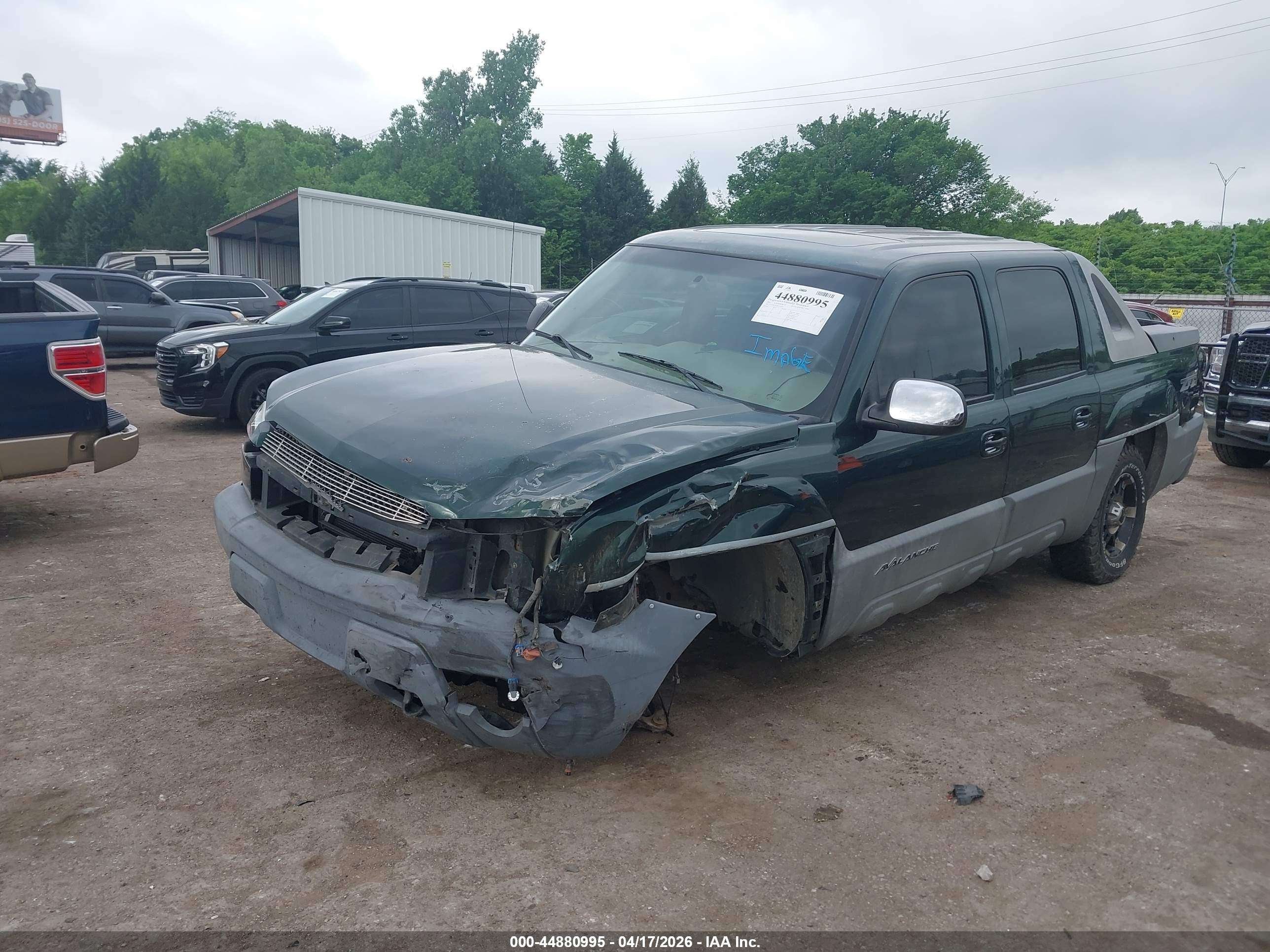 CHEVROLET AVALANCHE image 2