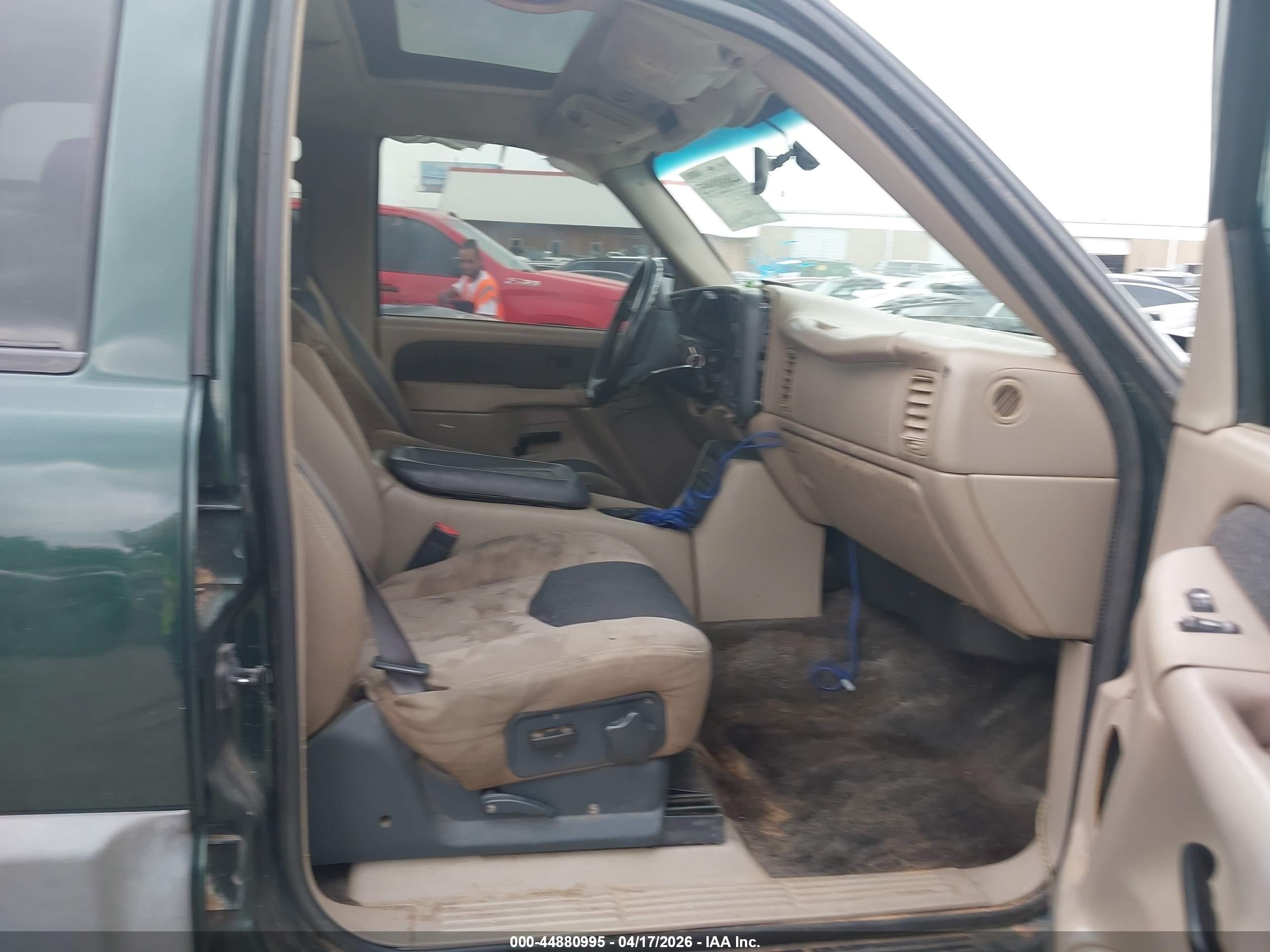 CHEVROLET AVALANCHE image 5