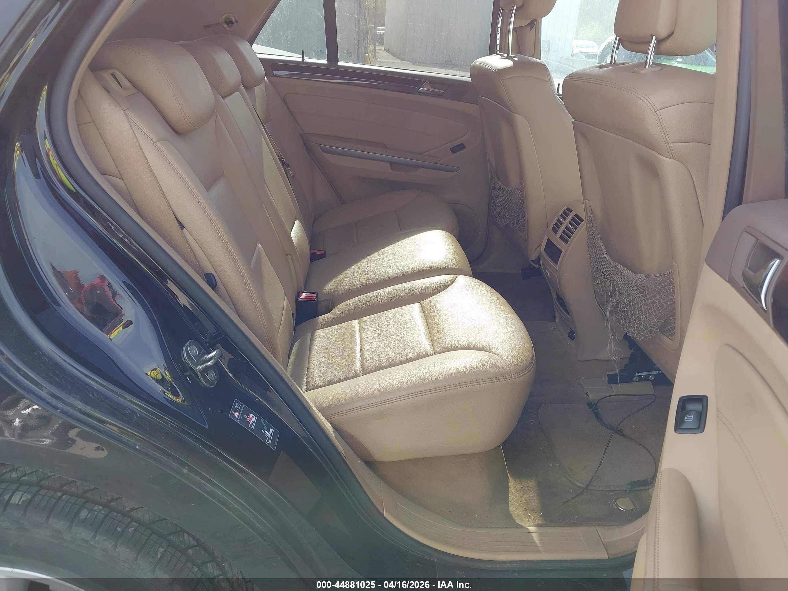 MERCEDES-BENZ ML image 8