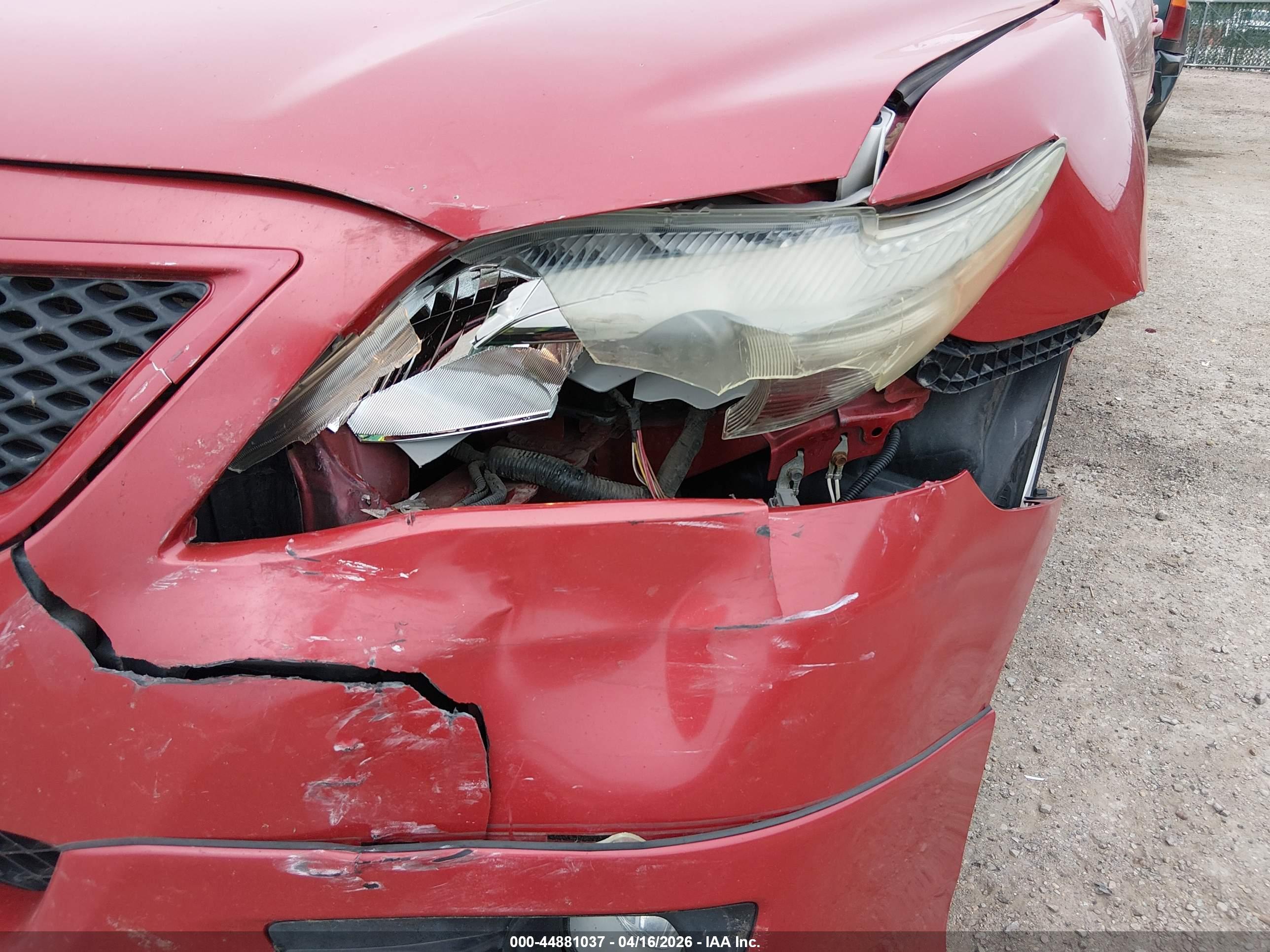 TOYOTA CAMRY image 6