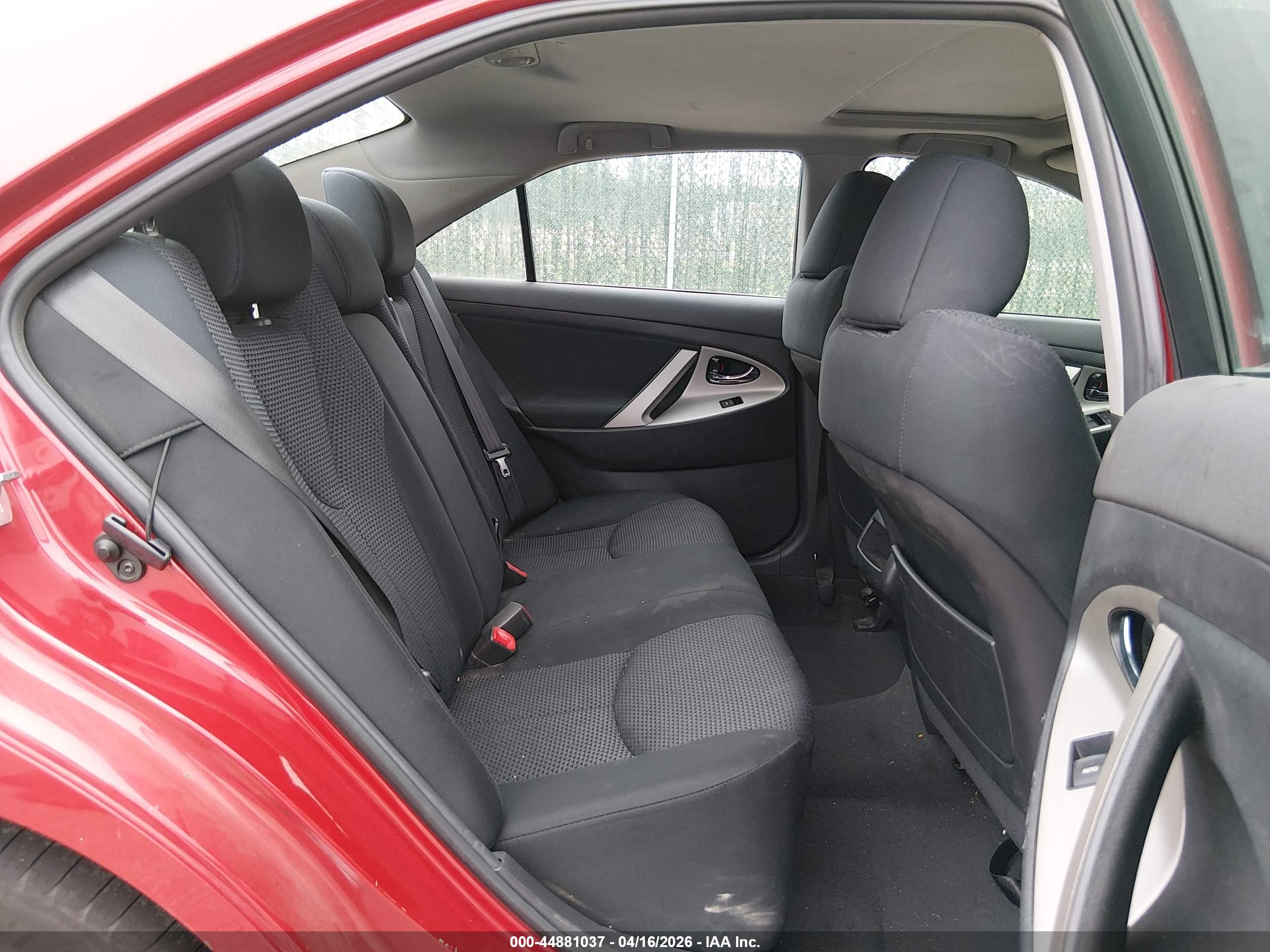TOYOTA CAMRY image 8