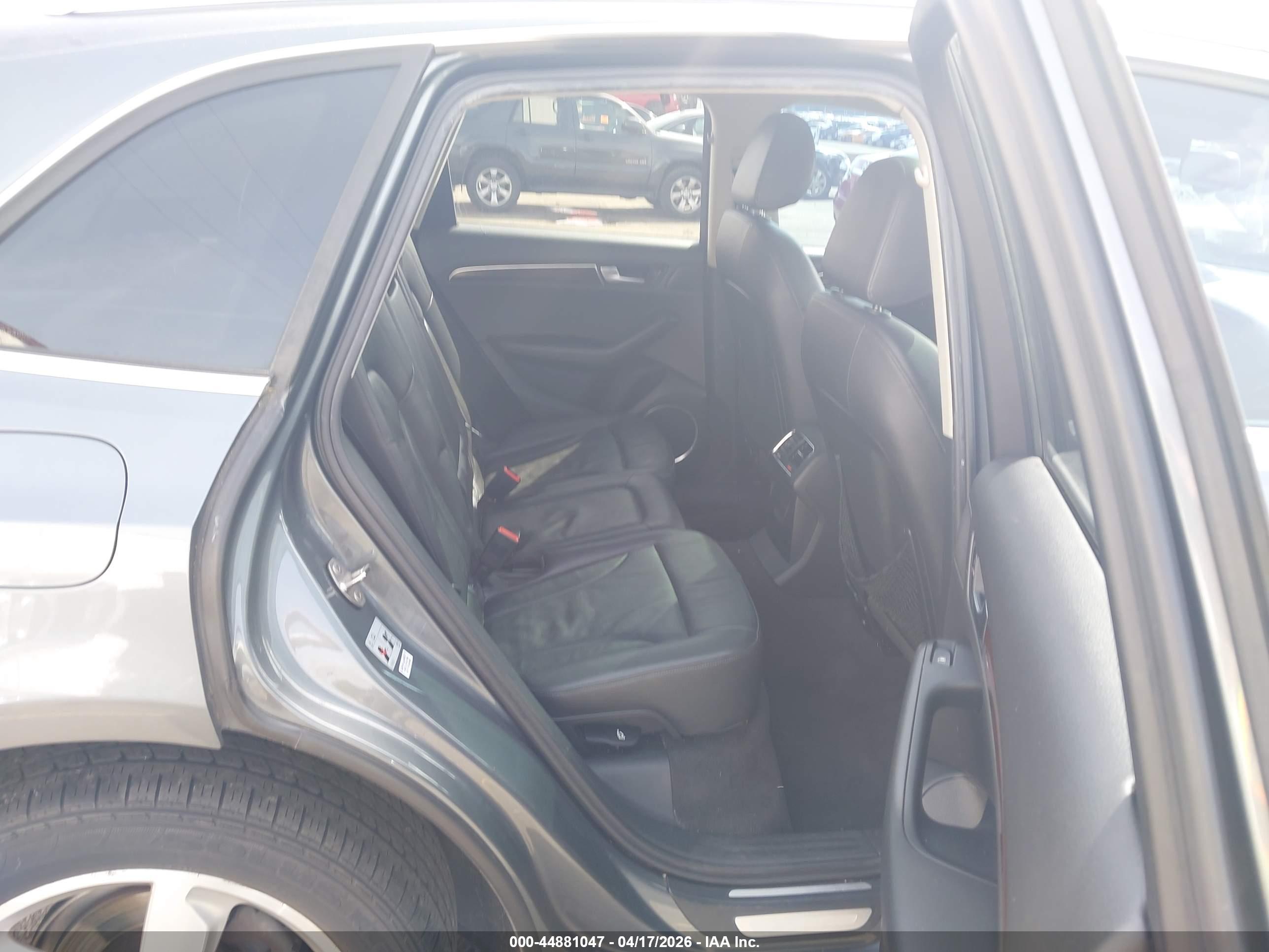 AUDI Q5 image 8