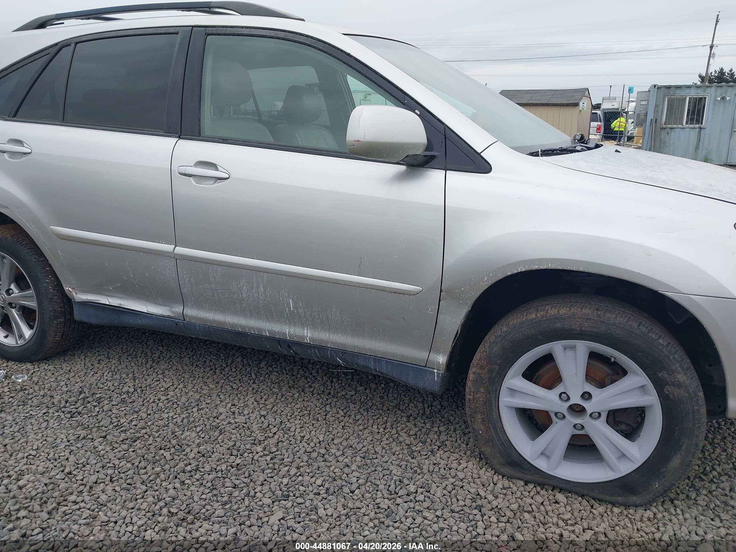 LEXUS RX image 6