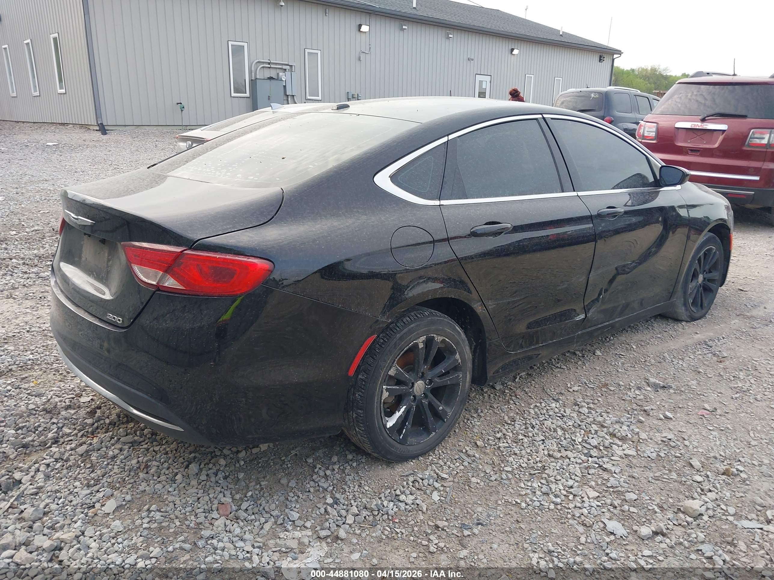 CHRYSLER 200 image 4