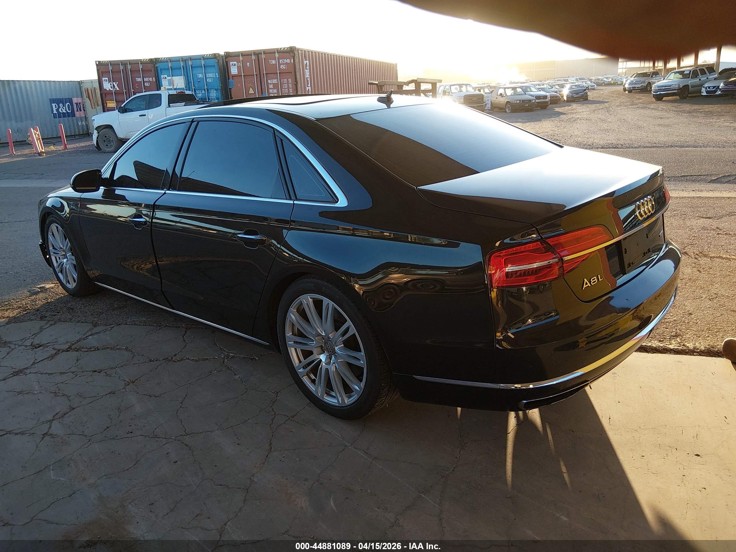 AUDI A8 image 3