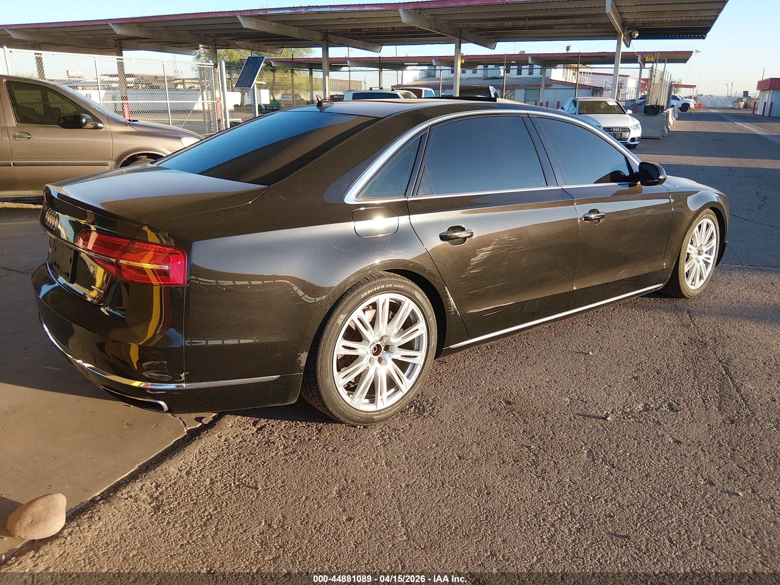 AUDI A8 image 4