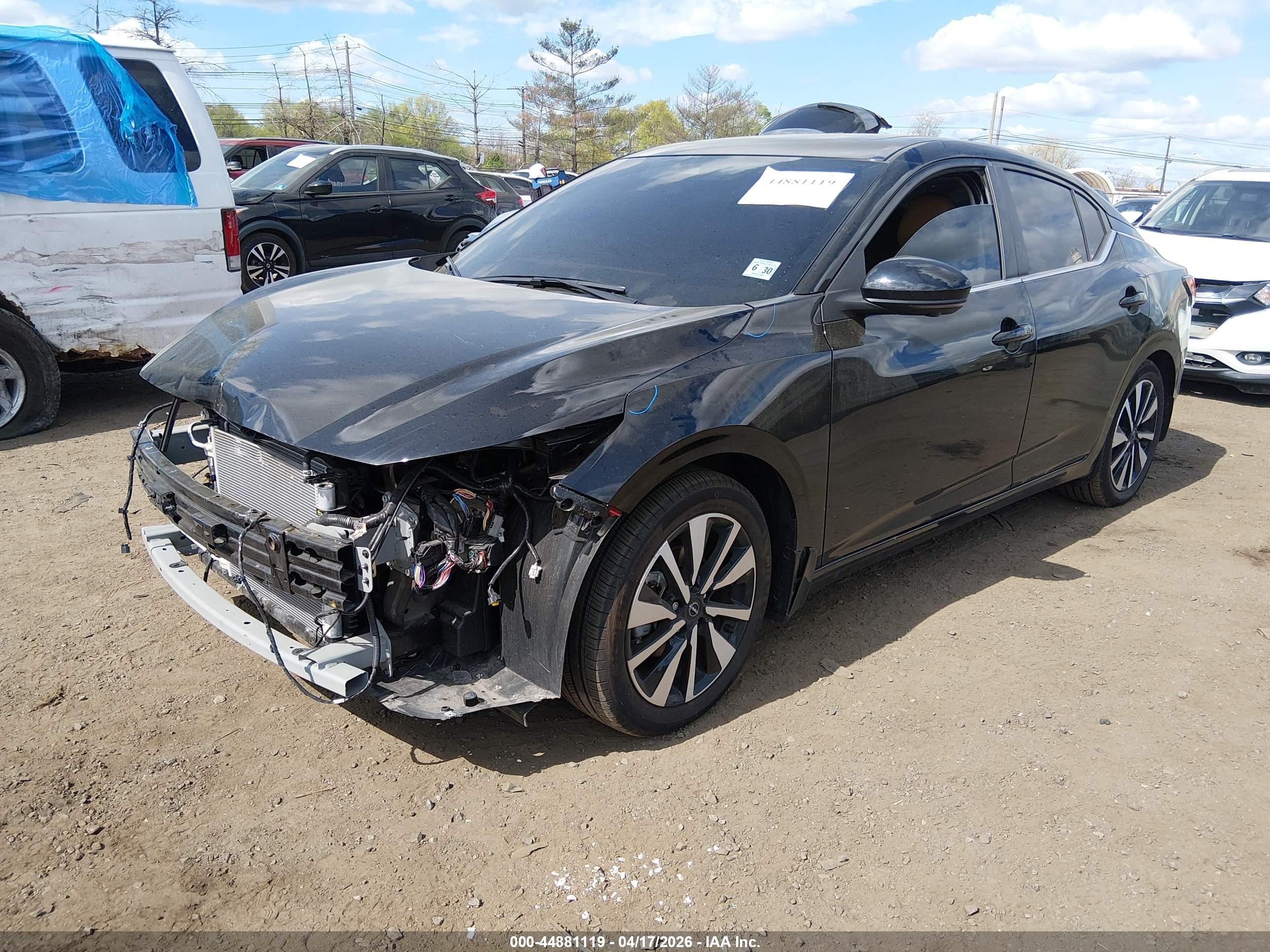 NISSAN SENTRA image 2
