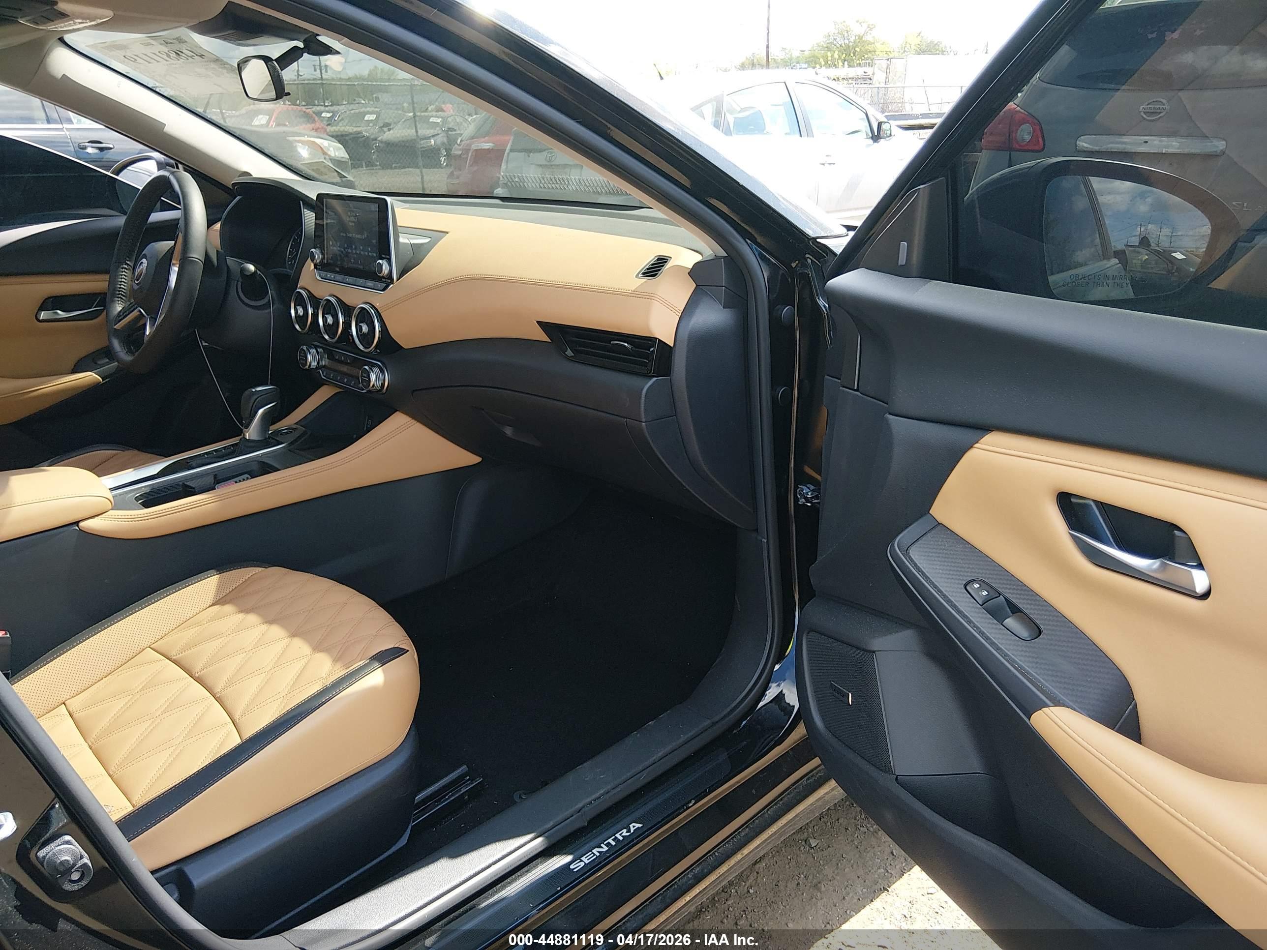 NISSAN SENTRA image 5