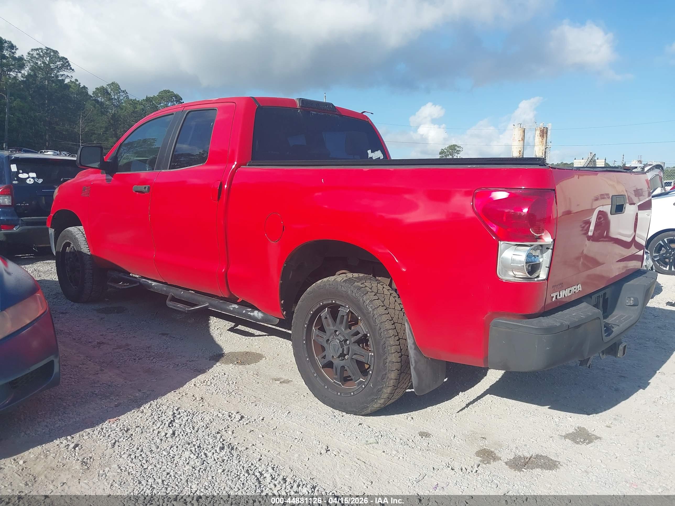 TOYOTA TUNDRA image 3