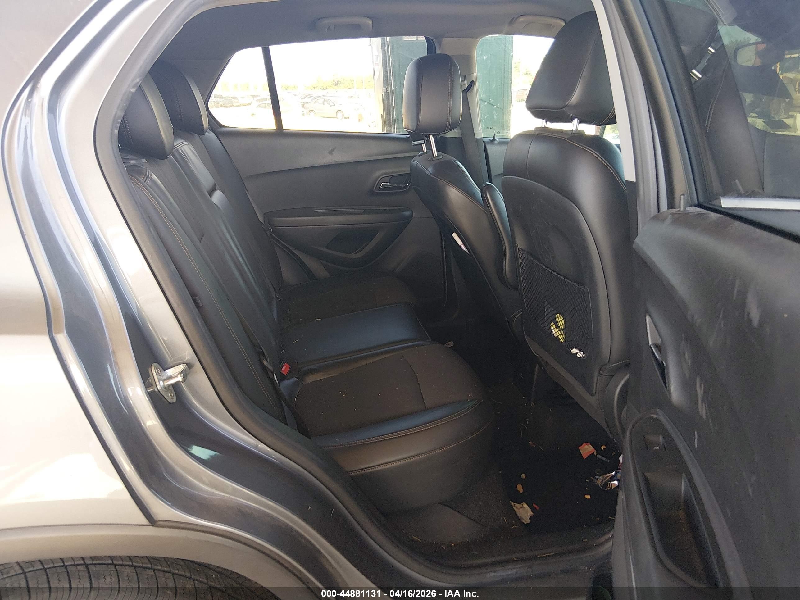CHEVROLET TRAX image 8