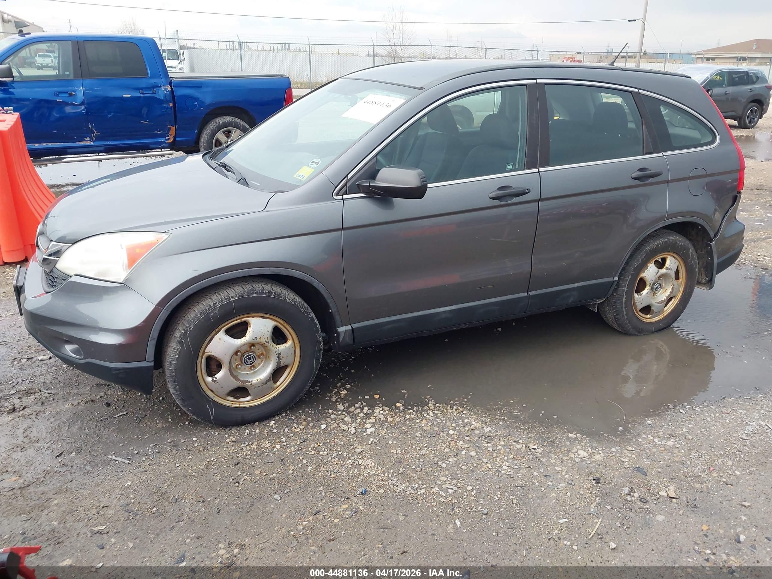 HONDA CR-V image 2