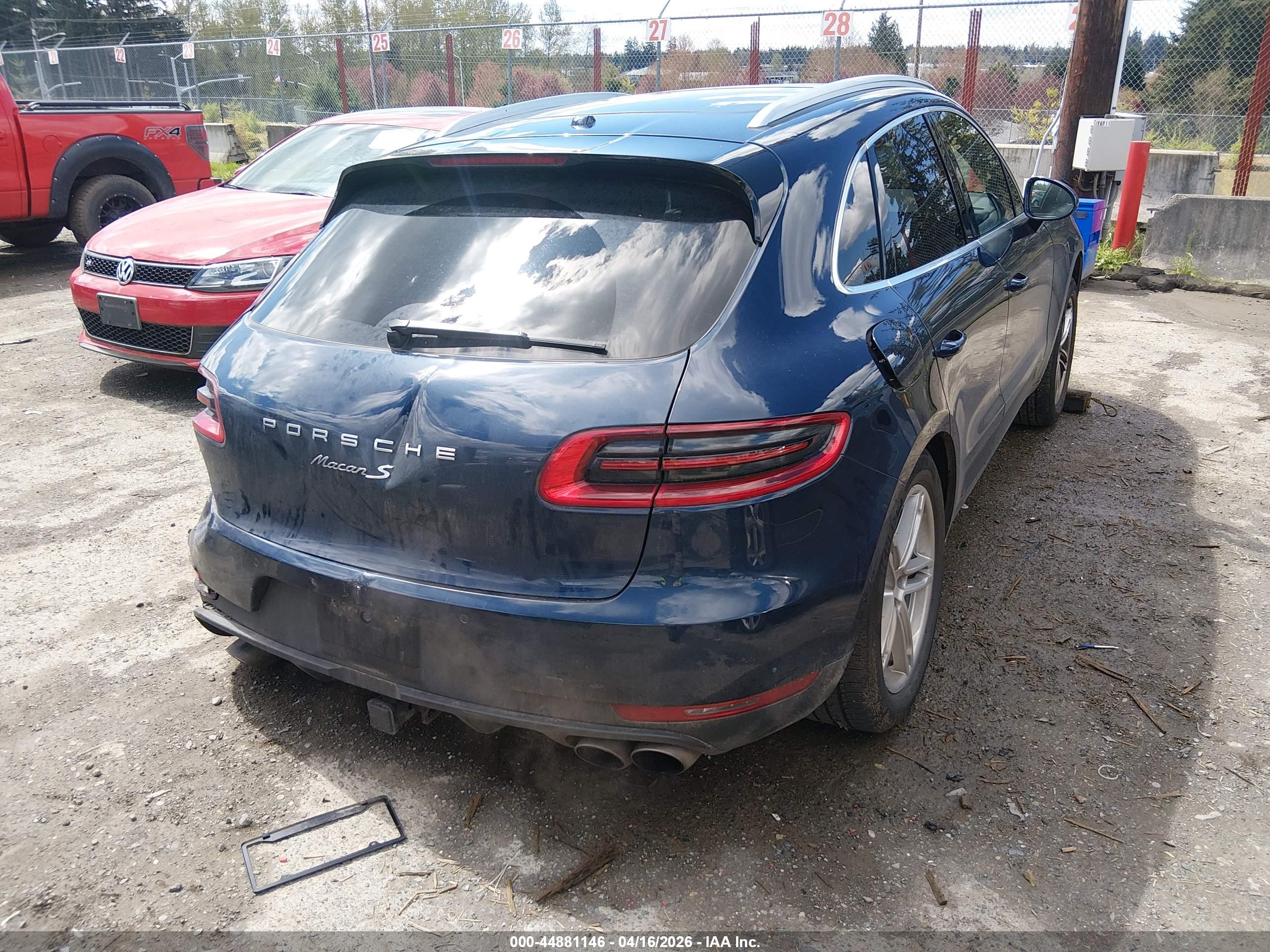 PORSCHE MACAN image 4