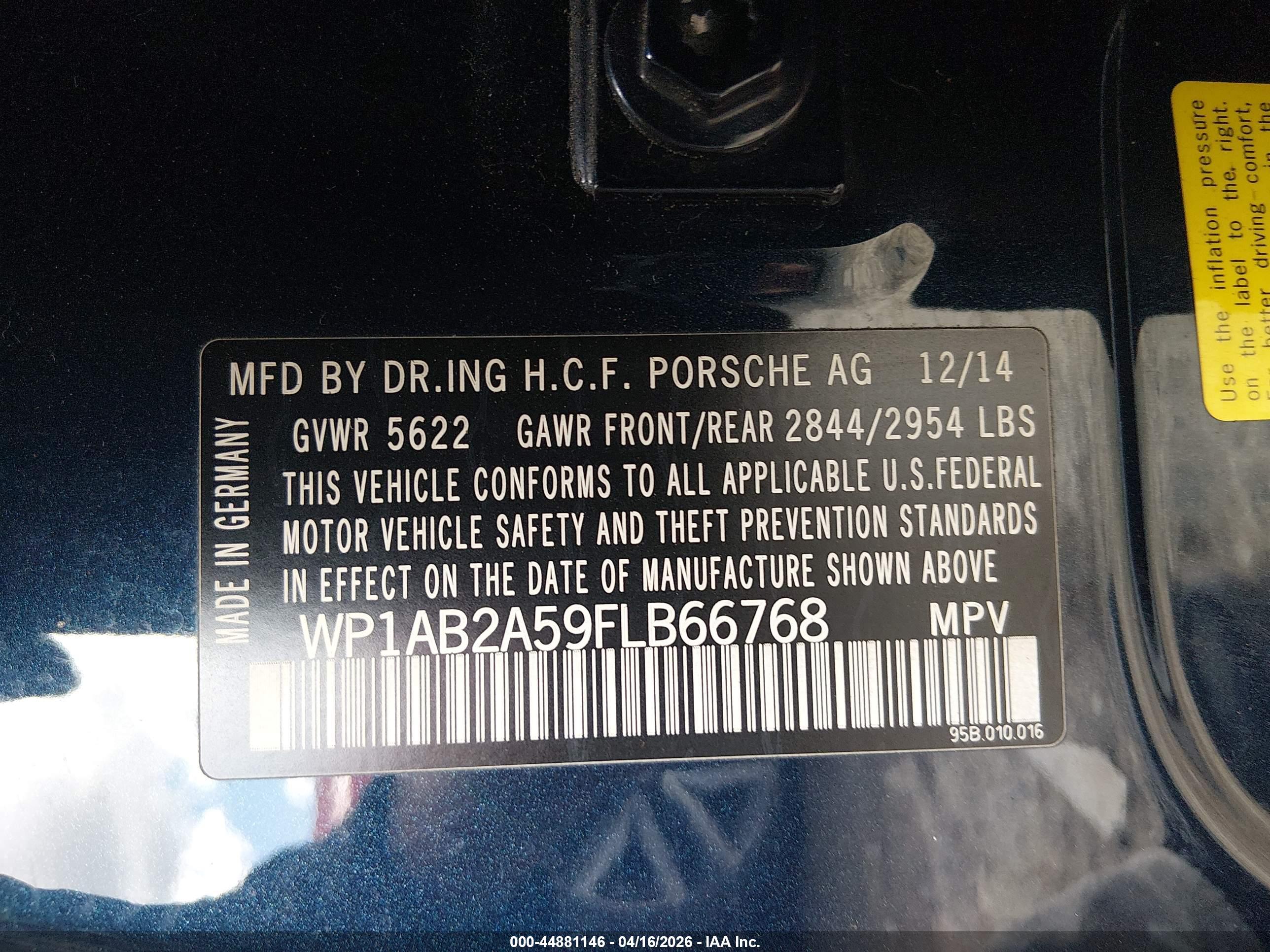 PORSCHE MACAN image 9