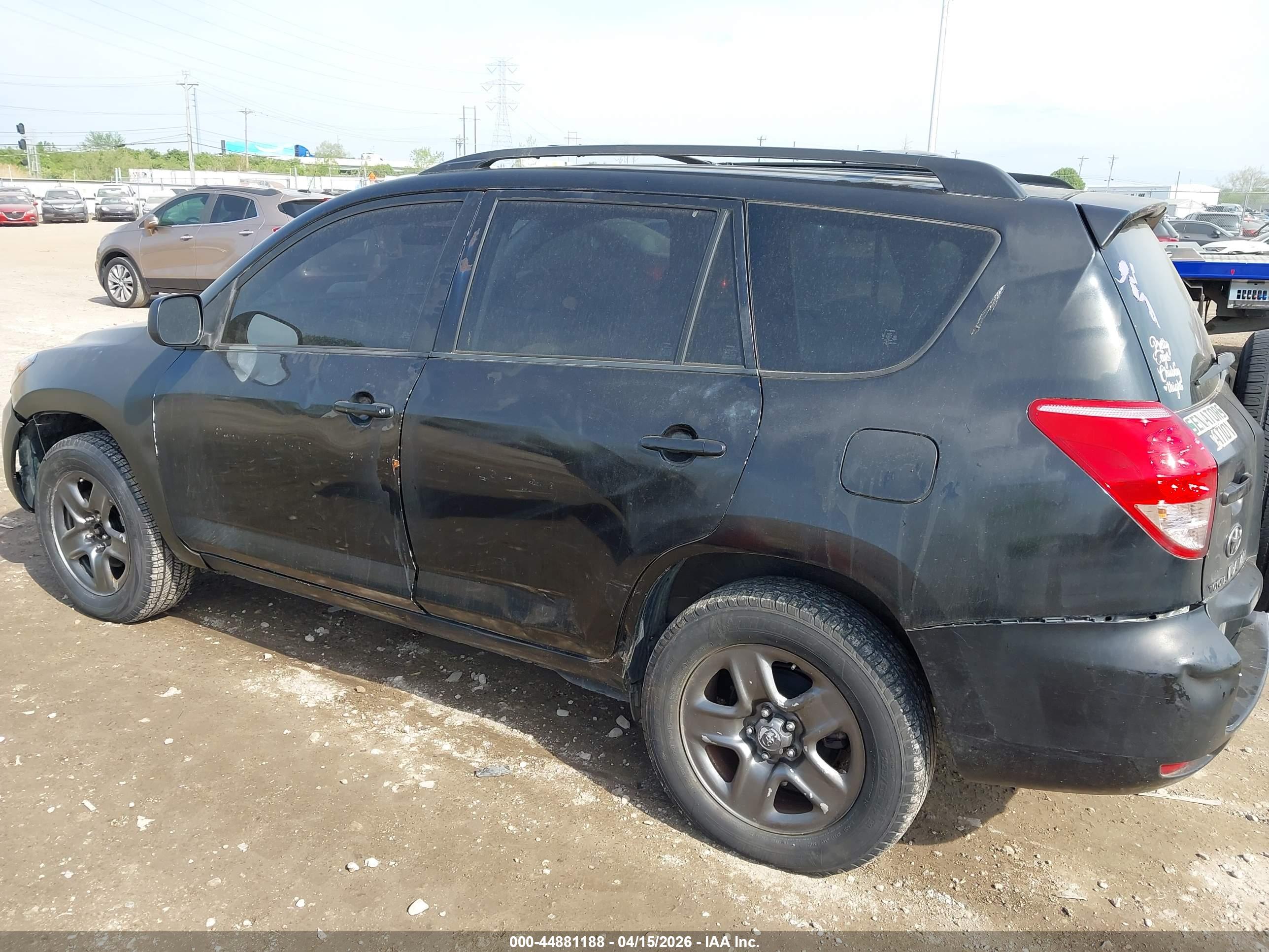 TOYOTA RAV4 image 6