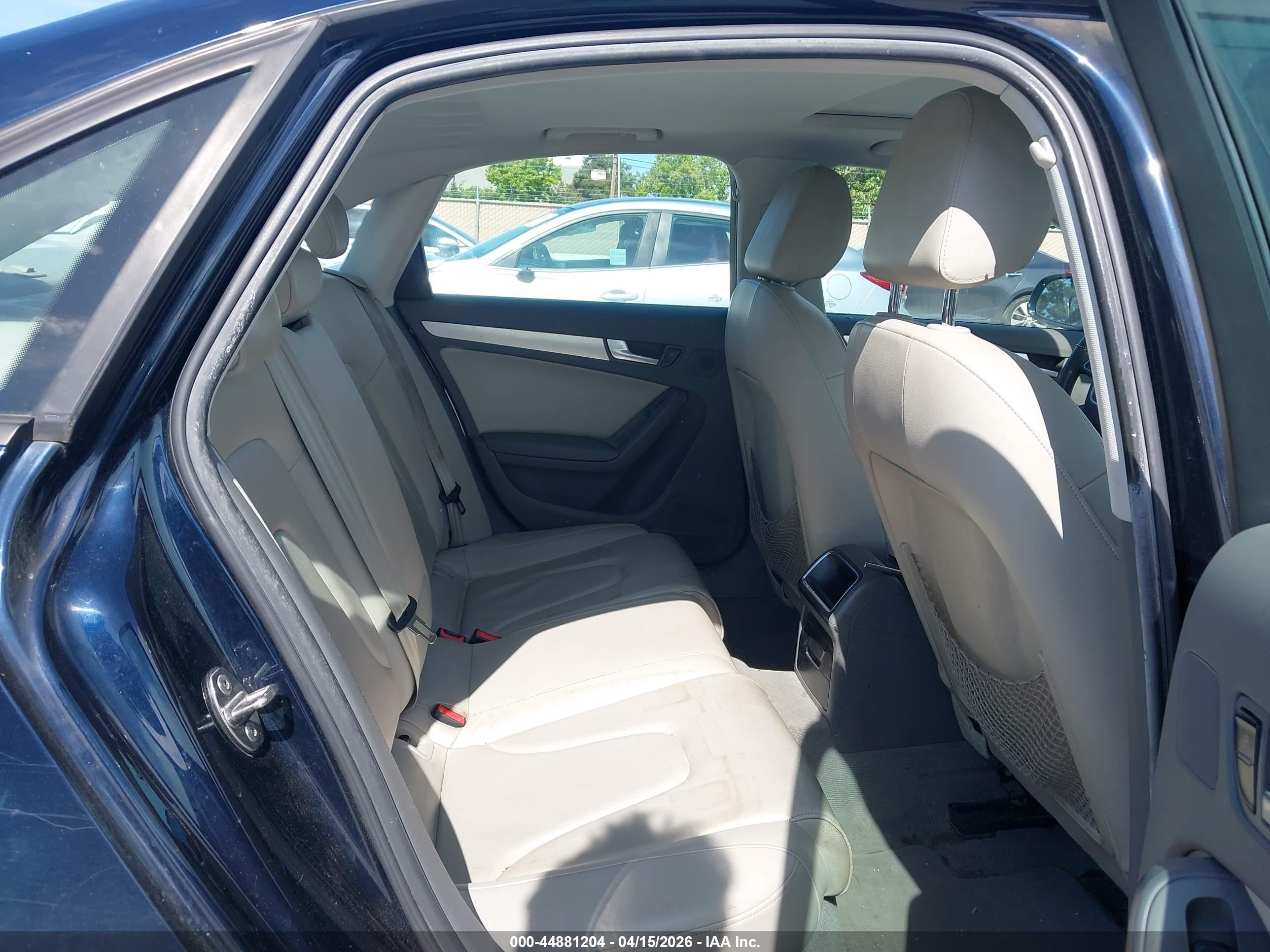 AUDI A4 image 8