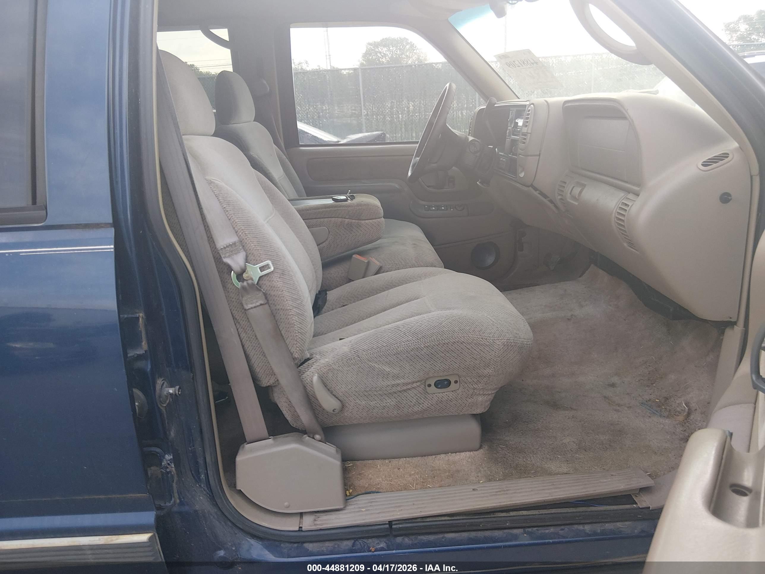 CHEVROLET TAHOE image 5
