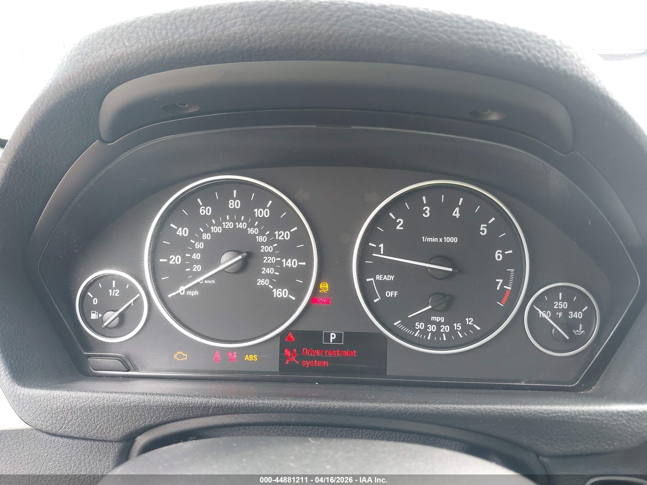 BMW 320I image 7