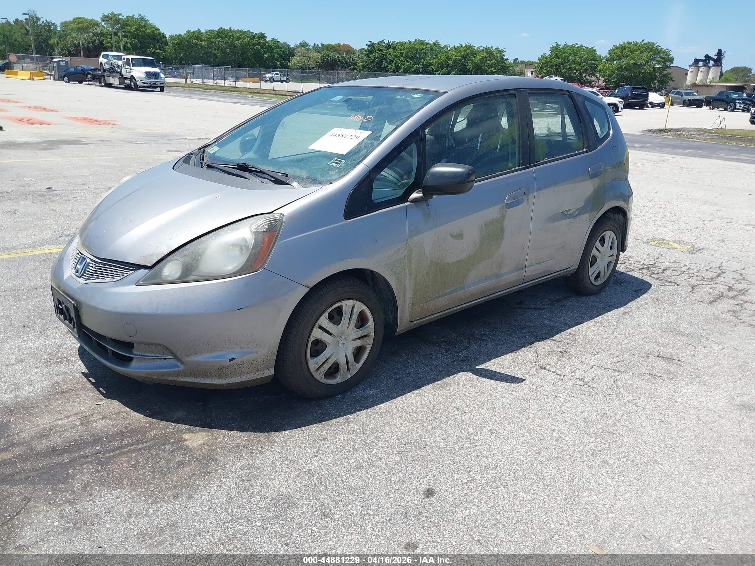 HONDA FIT image 2