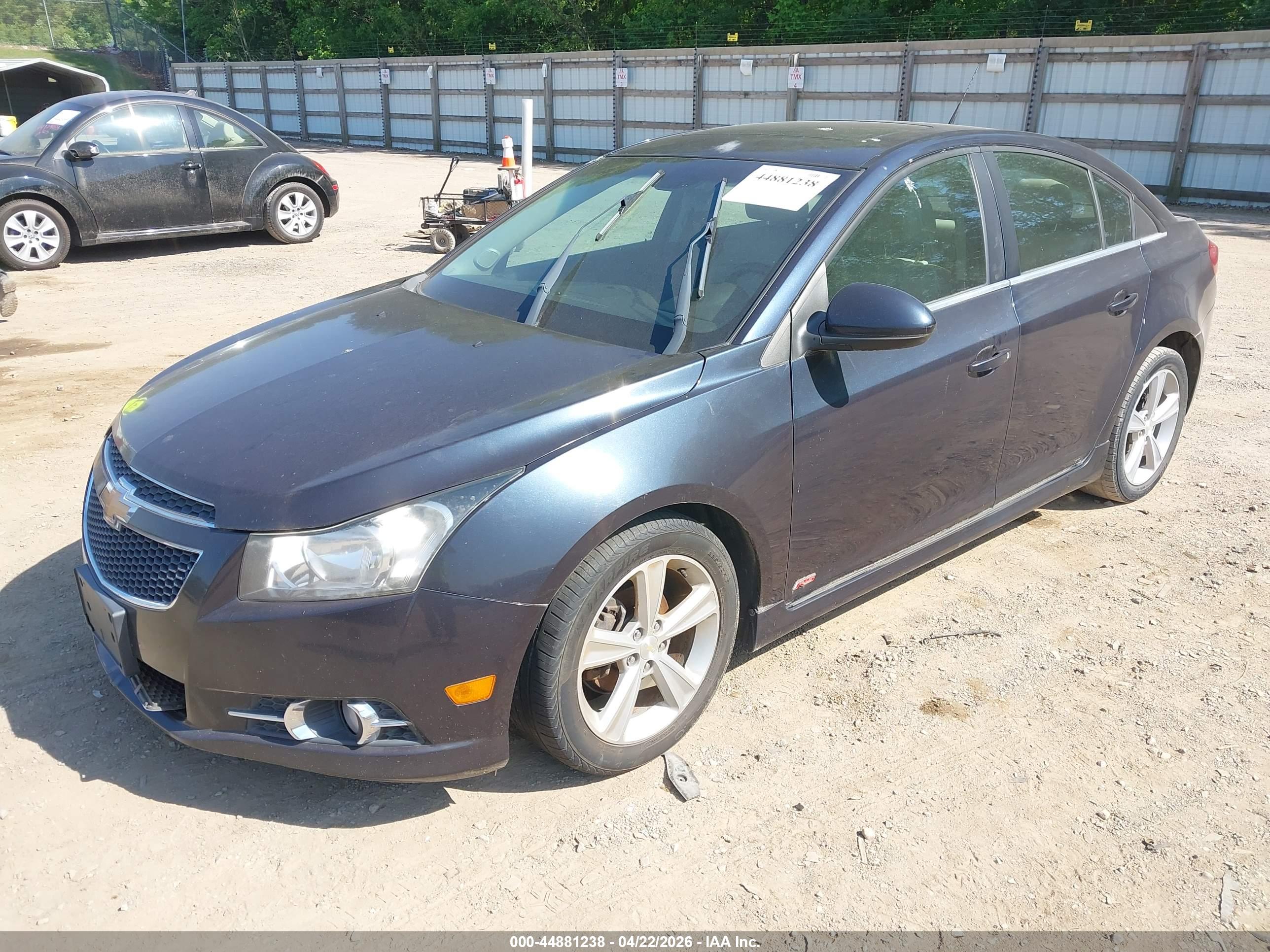CHEVROLET CRUZE image 2