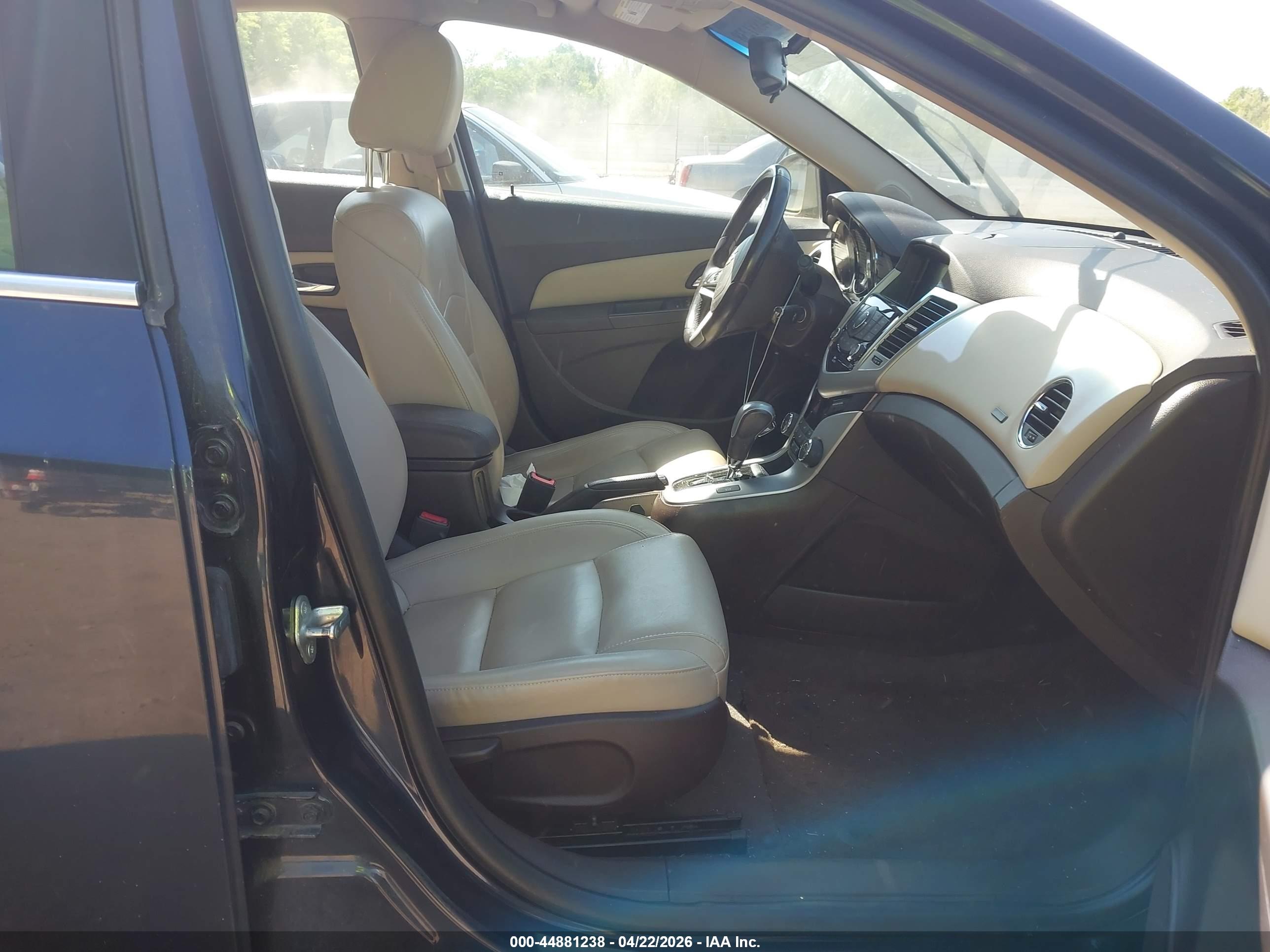 CHEVROLET CRUZE image 5