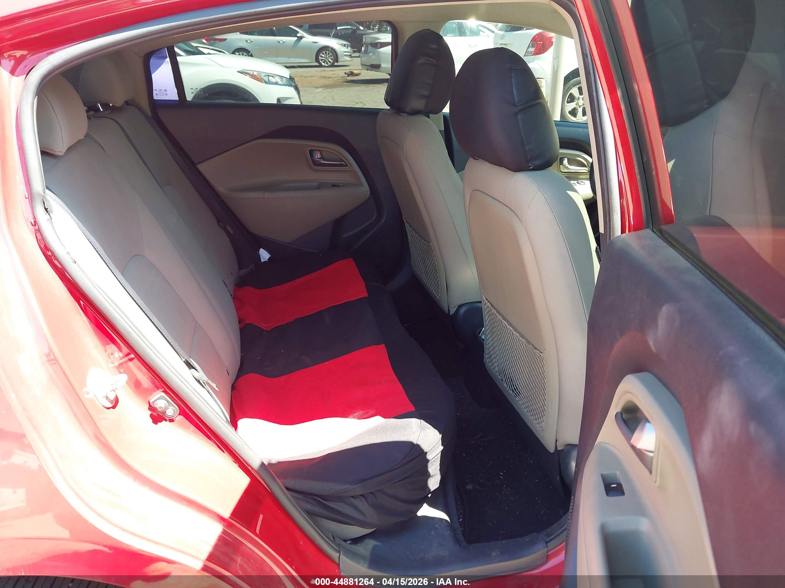 KIA RIO image 8