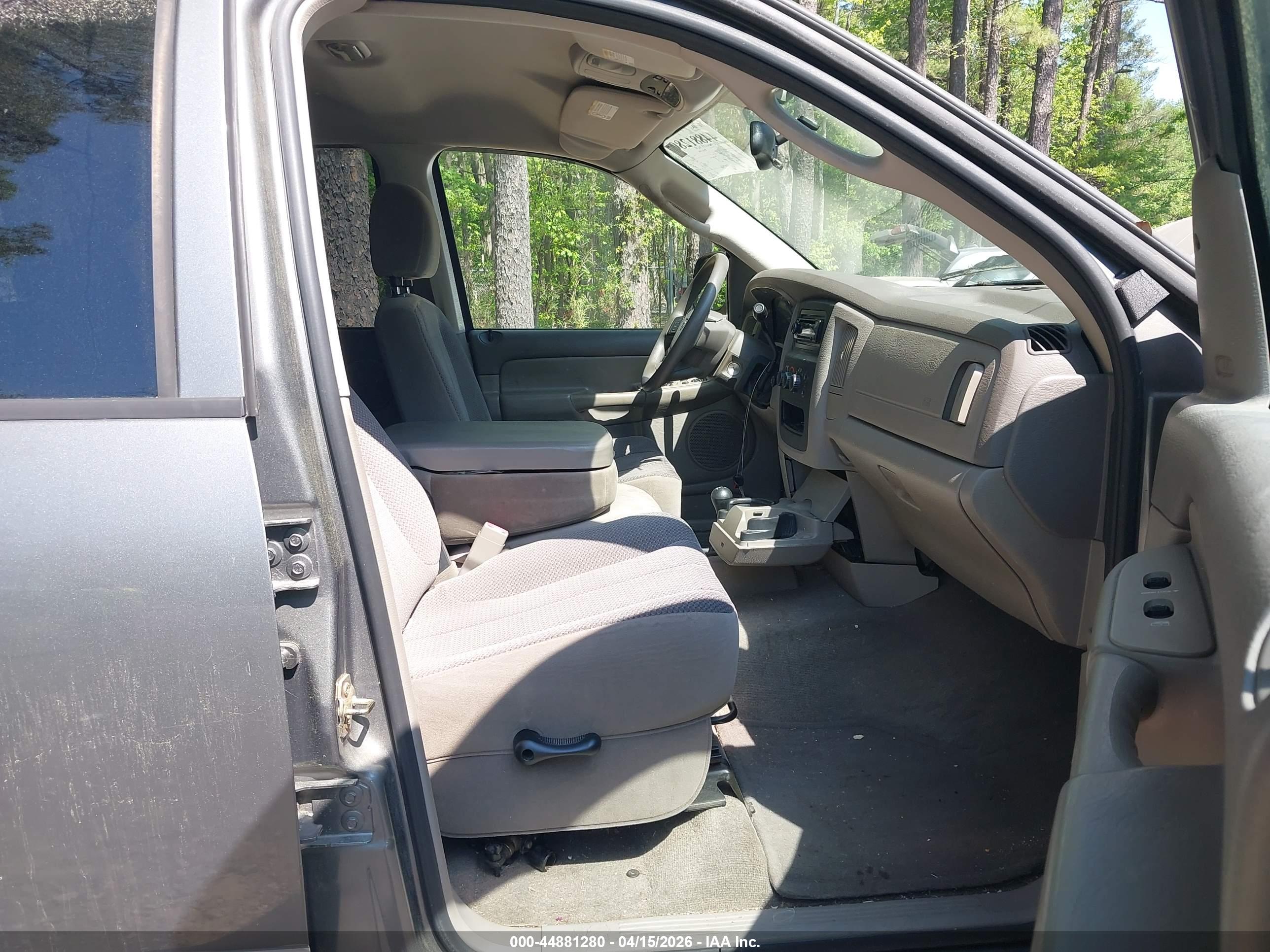 DODGE RAM image 5