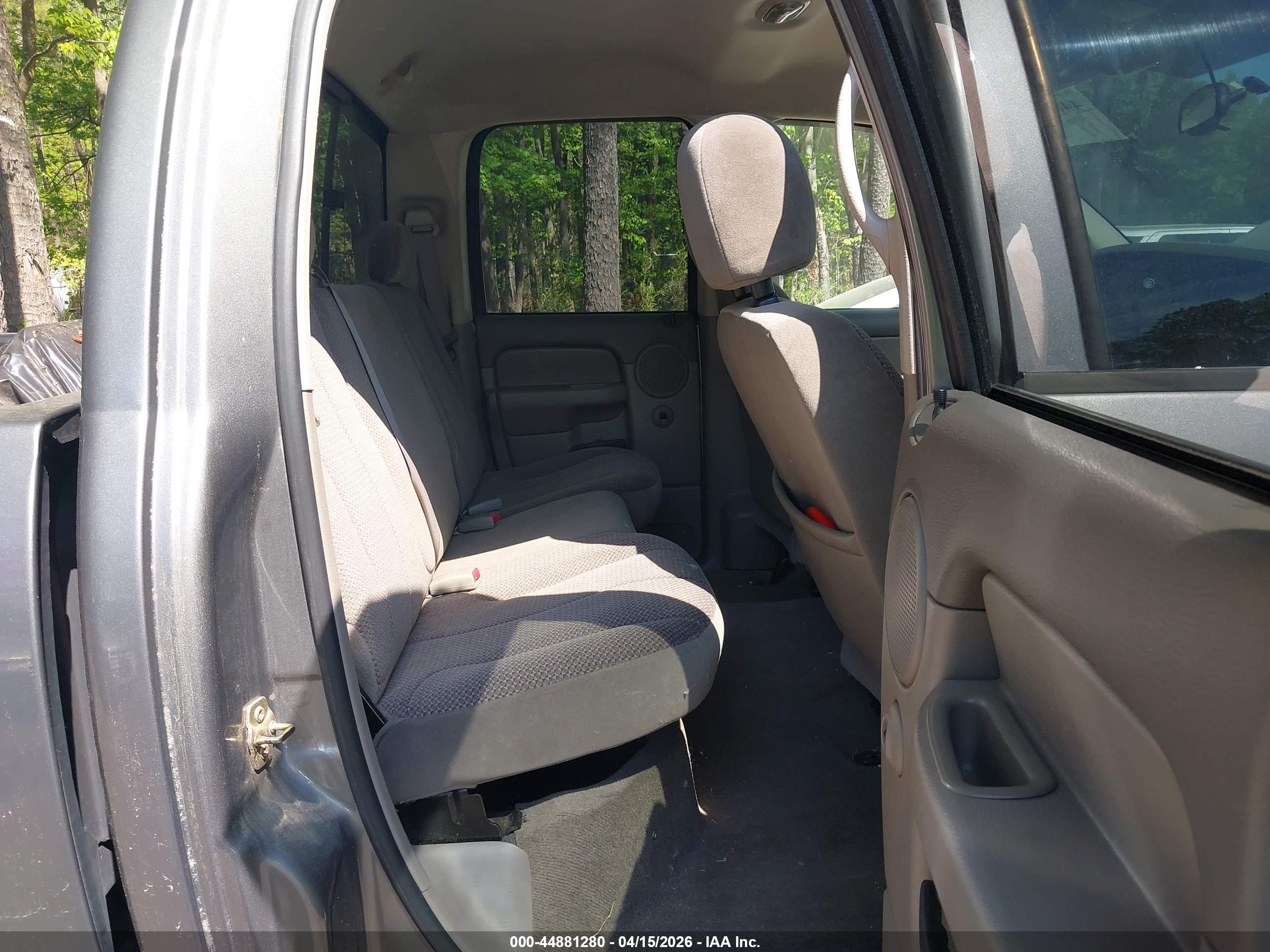 DODGE RAM image 8