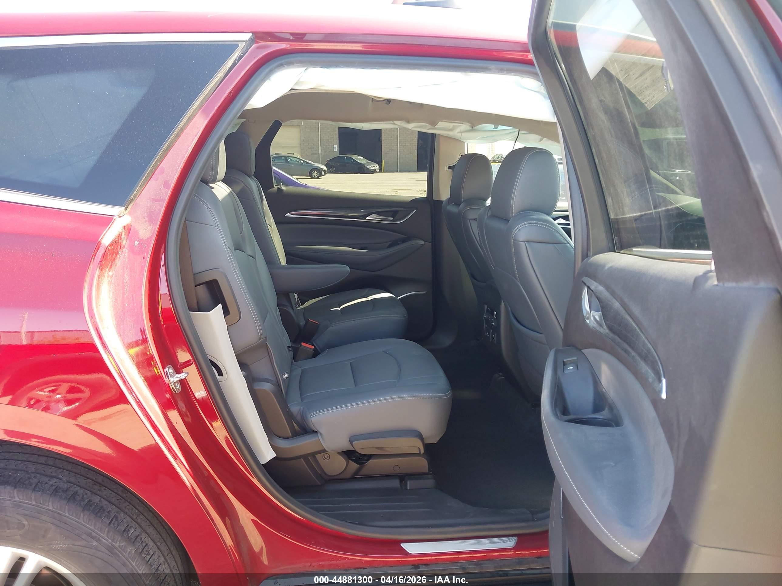 BUICK ENCLAVE image 8