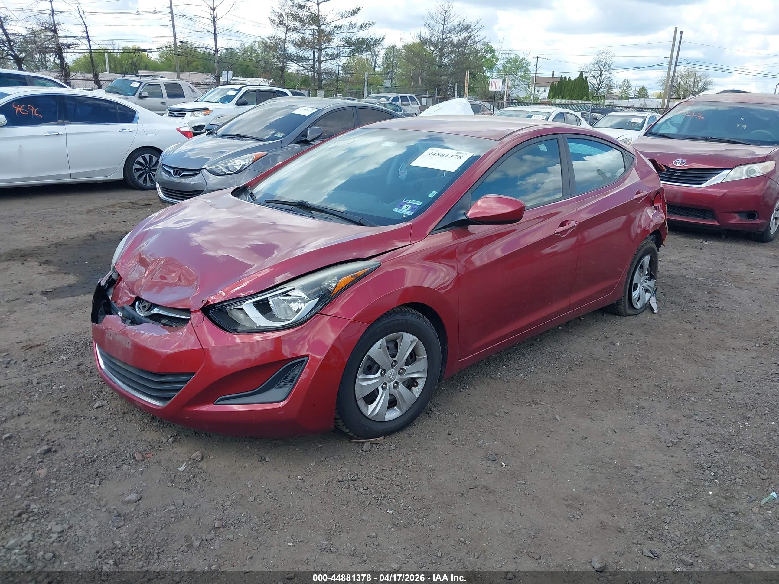 HYUNDAI ELANTRA image 2