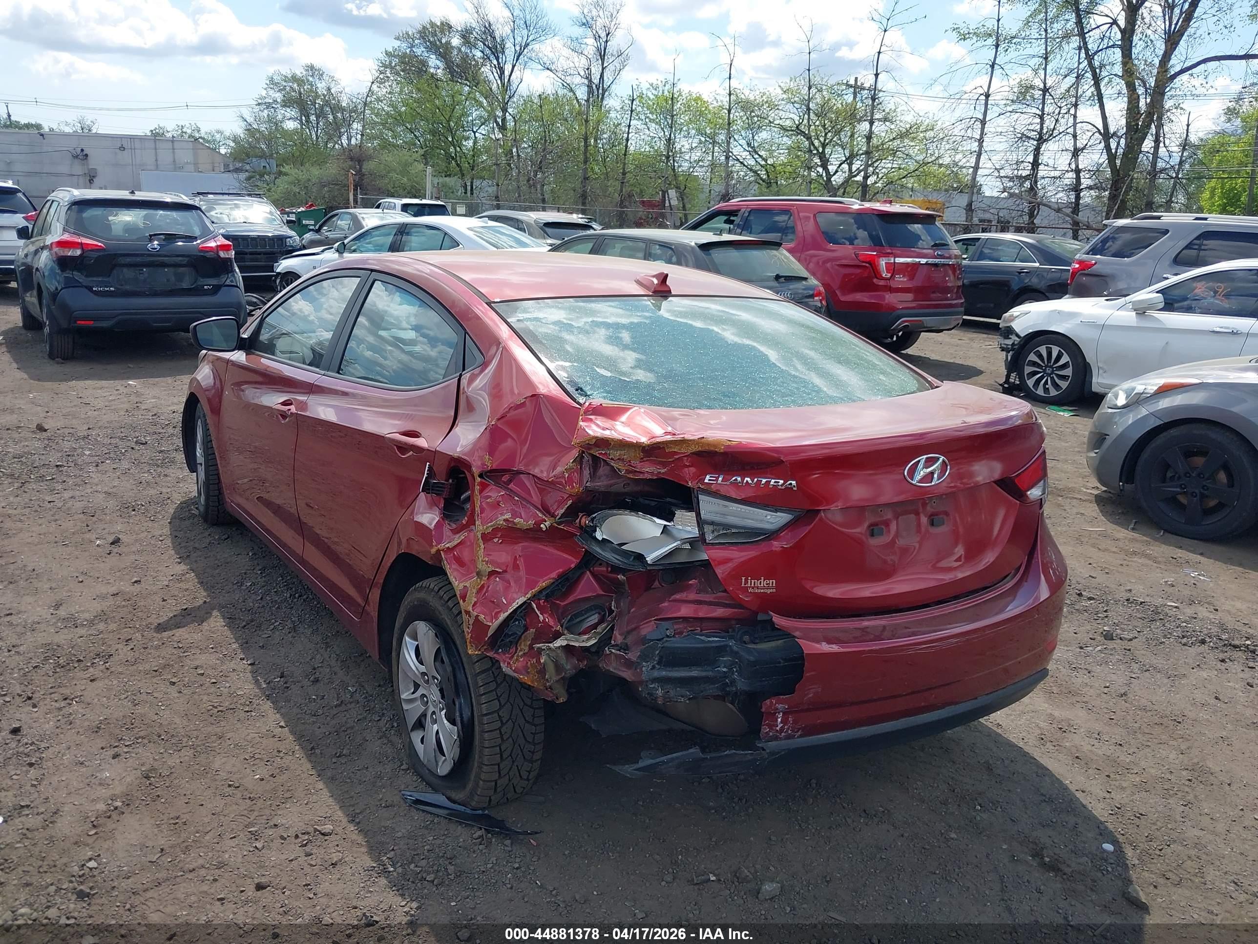 HYUNDAI ELANTRA image 6