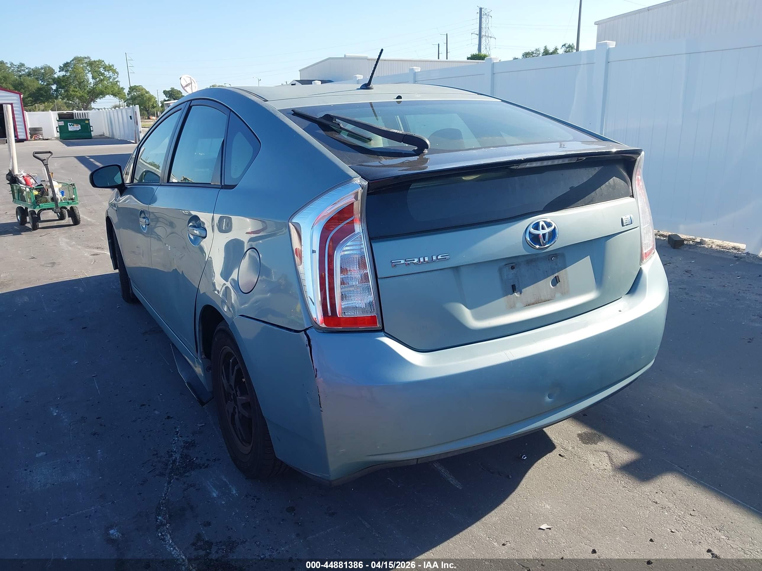 TOYOTA PRIUS image 3
