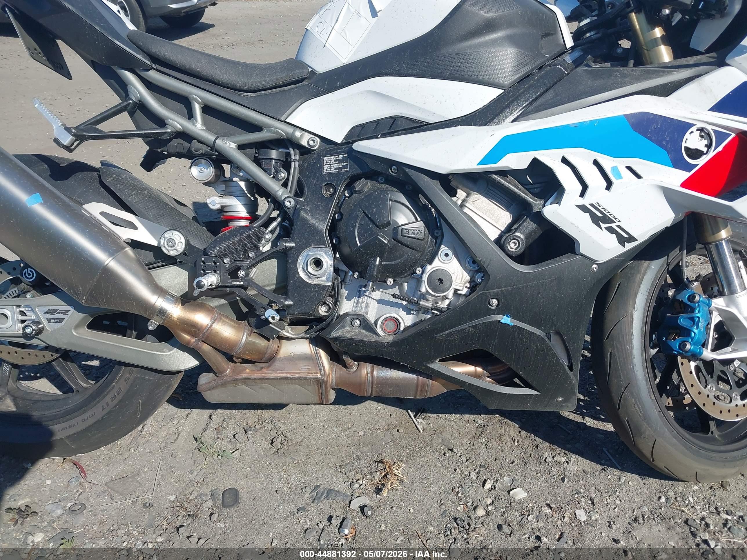 BMW S image 8