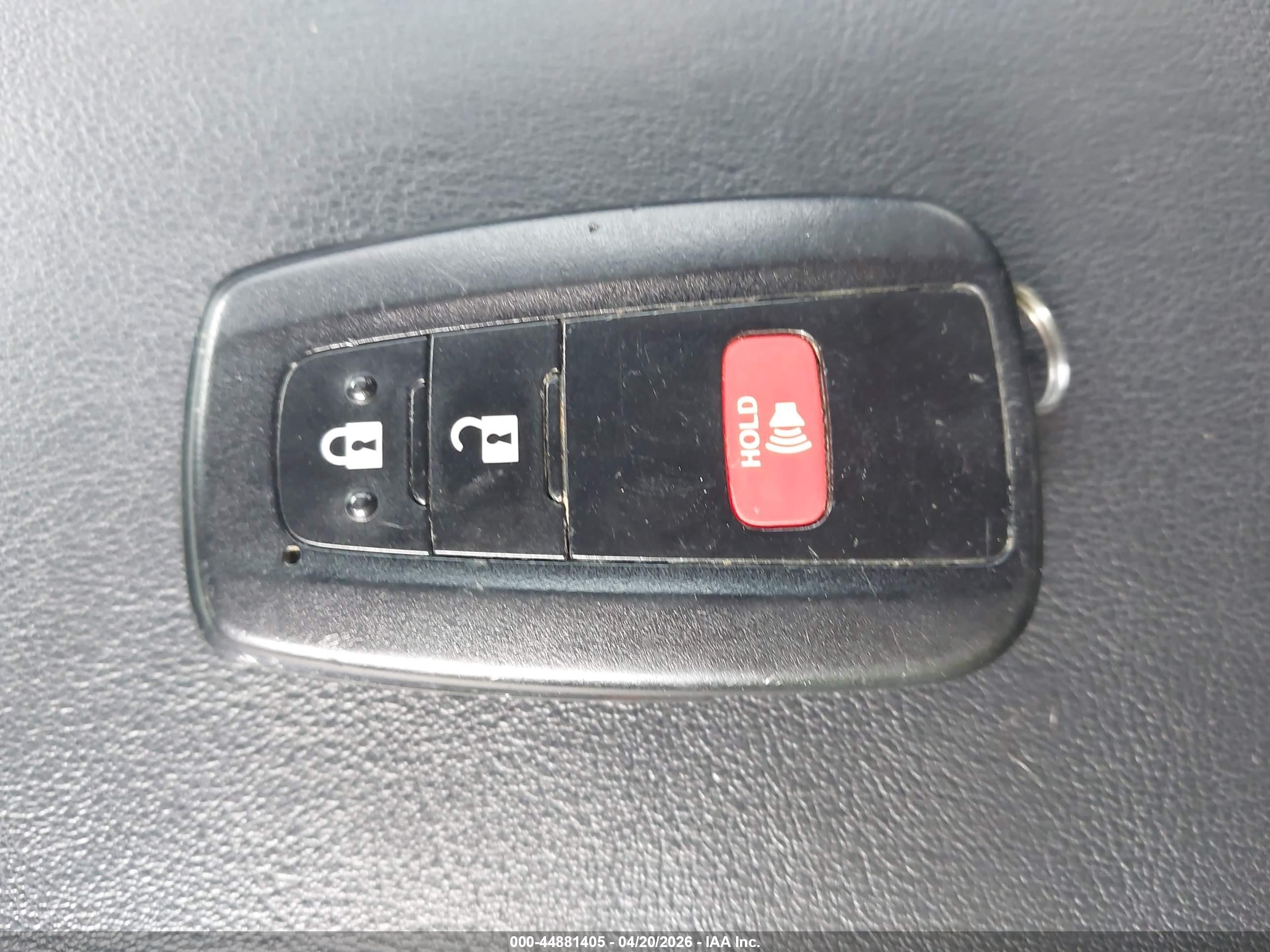 TOYOTA PRIUS image 11