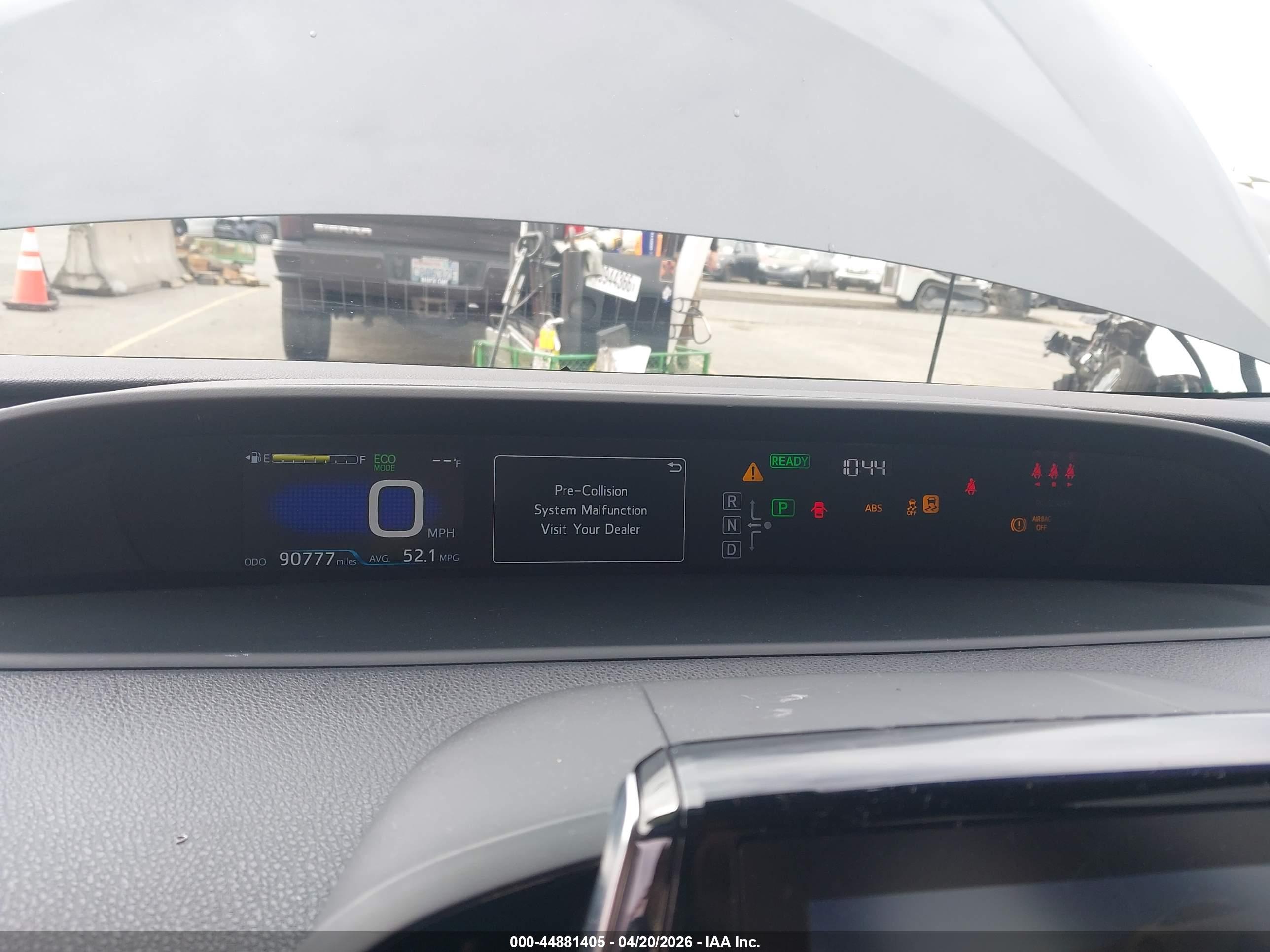 TOYOTA PRIUS image 7