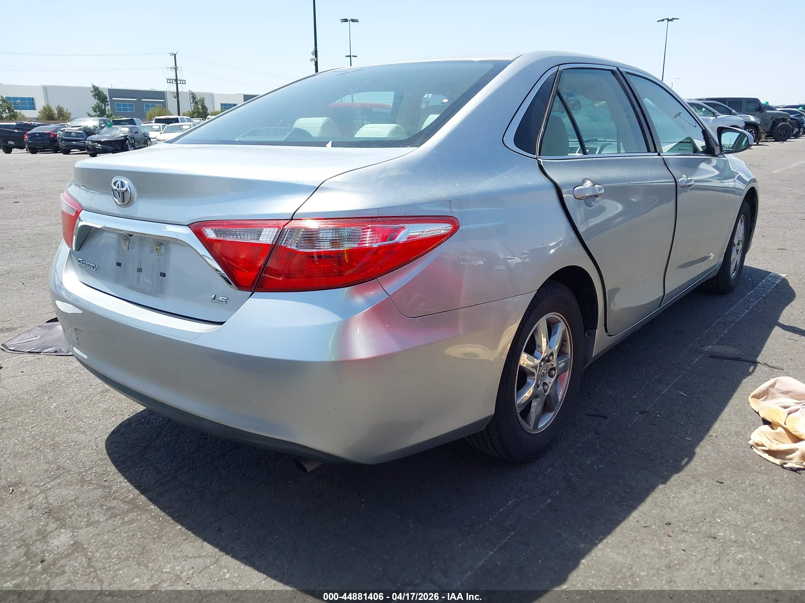 TOYOTA CAMRY image 4