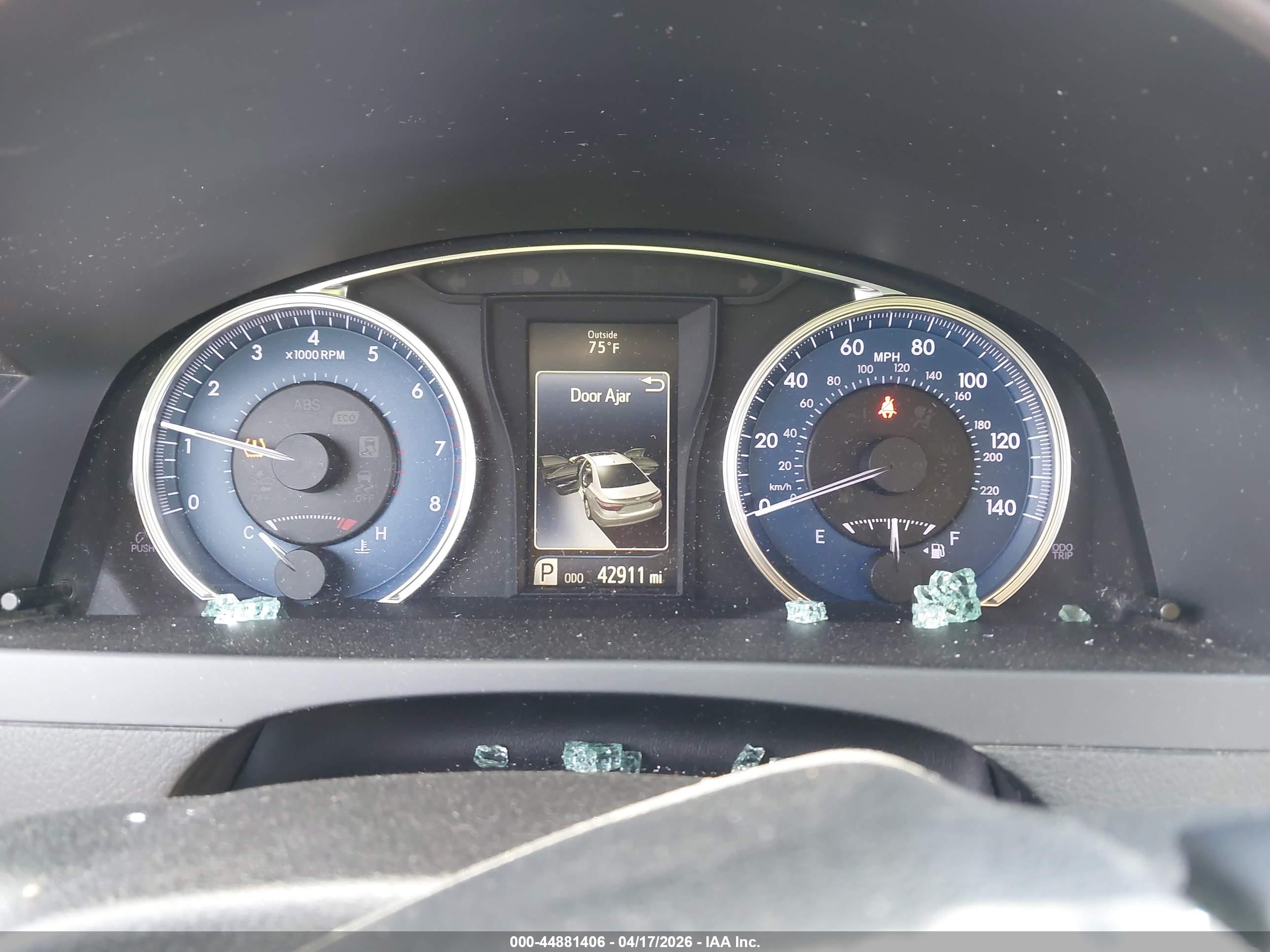 TOYOTA CAMRY image 7