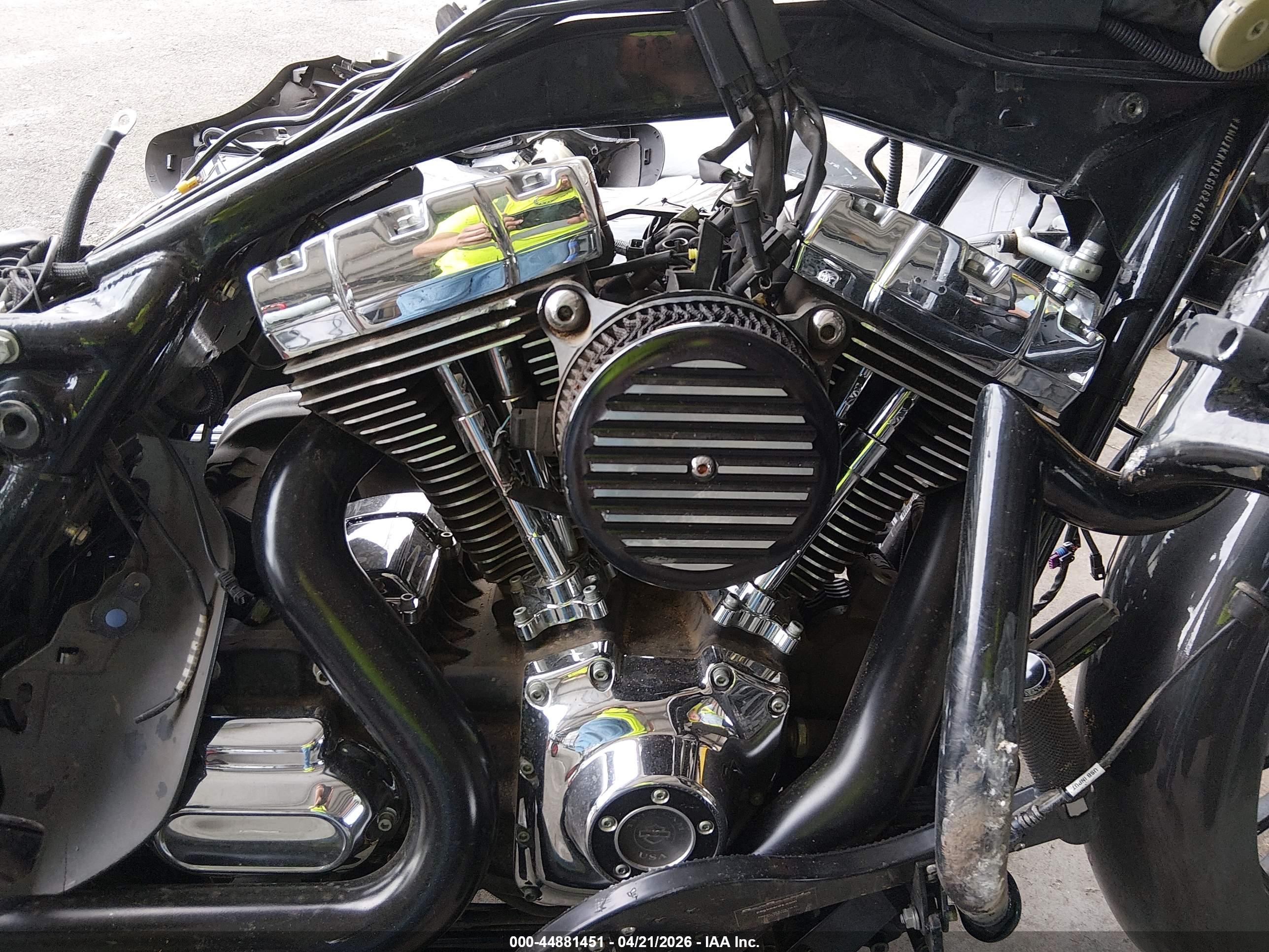 HARLEY-DAVIDSON FLHXS image 8