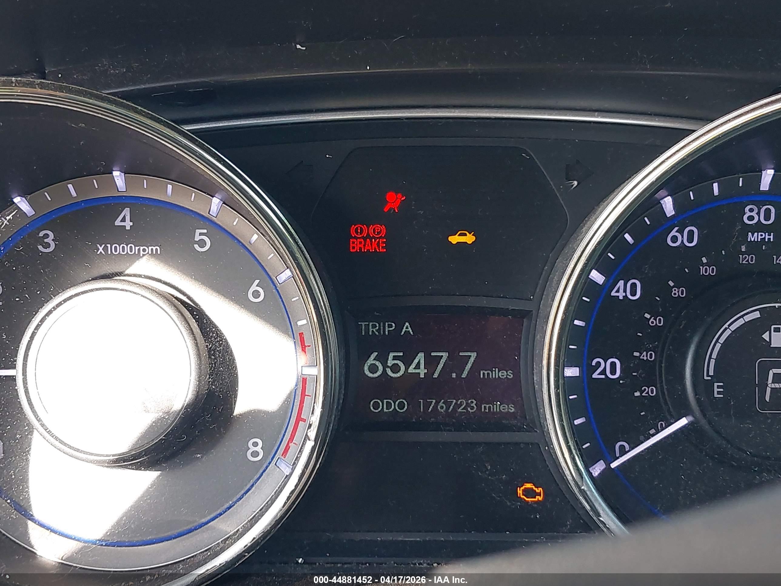 HYUNDAI SONATA image 7