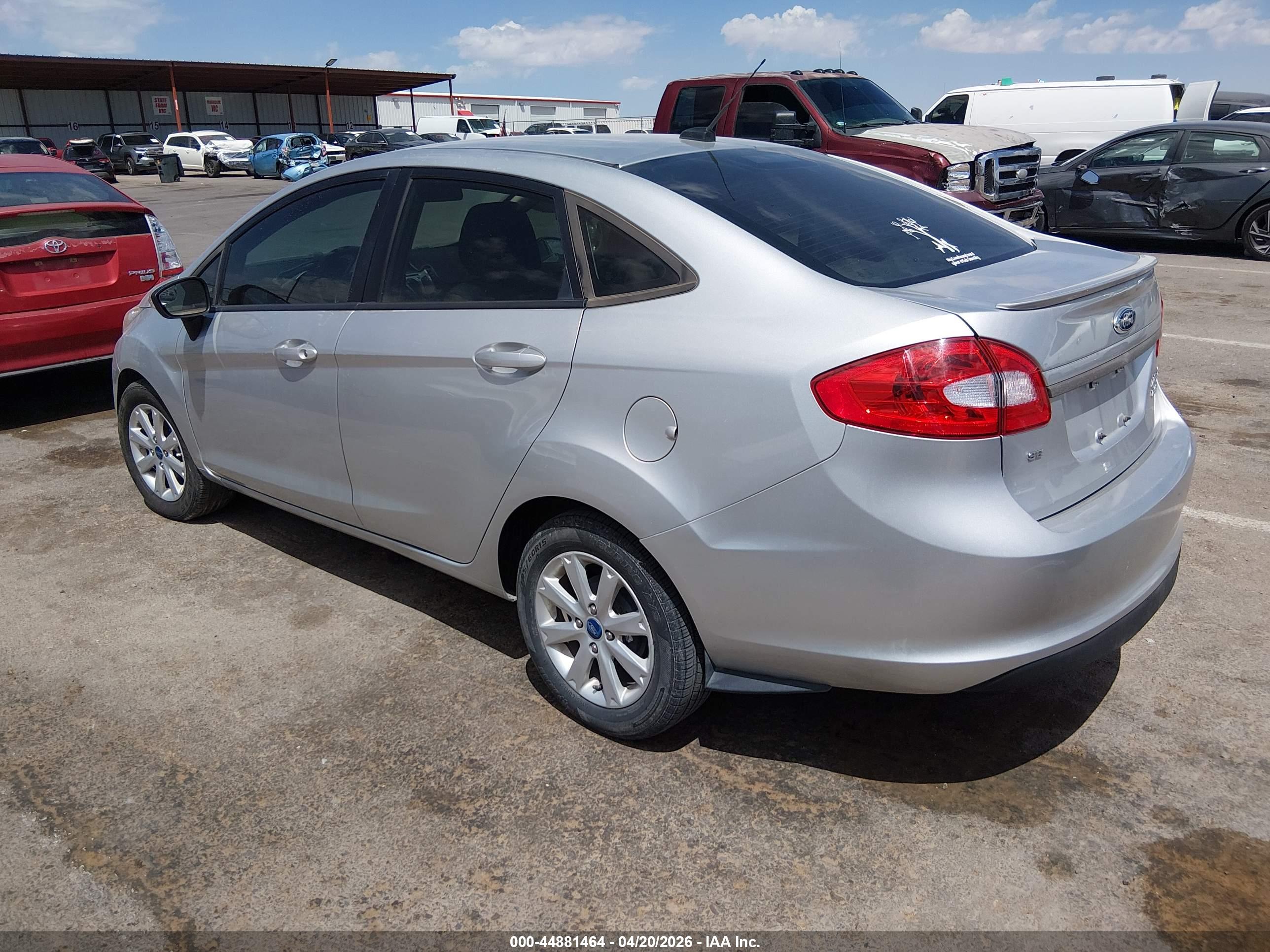 FORD FIESTA image 3