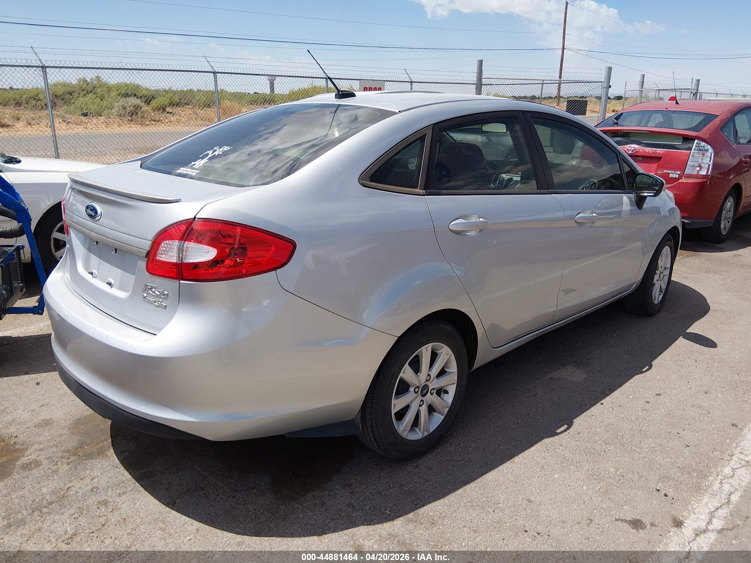 FORD FIESTA image 4