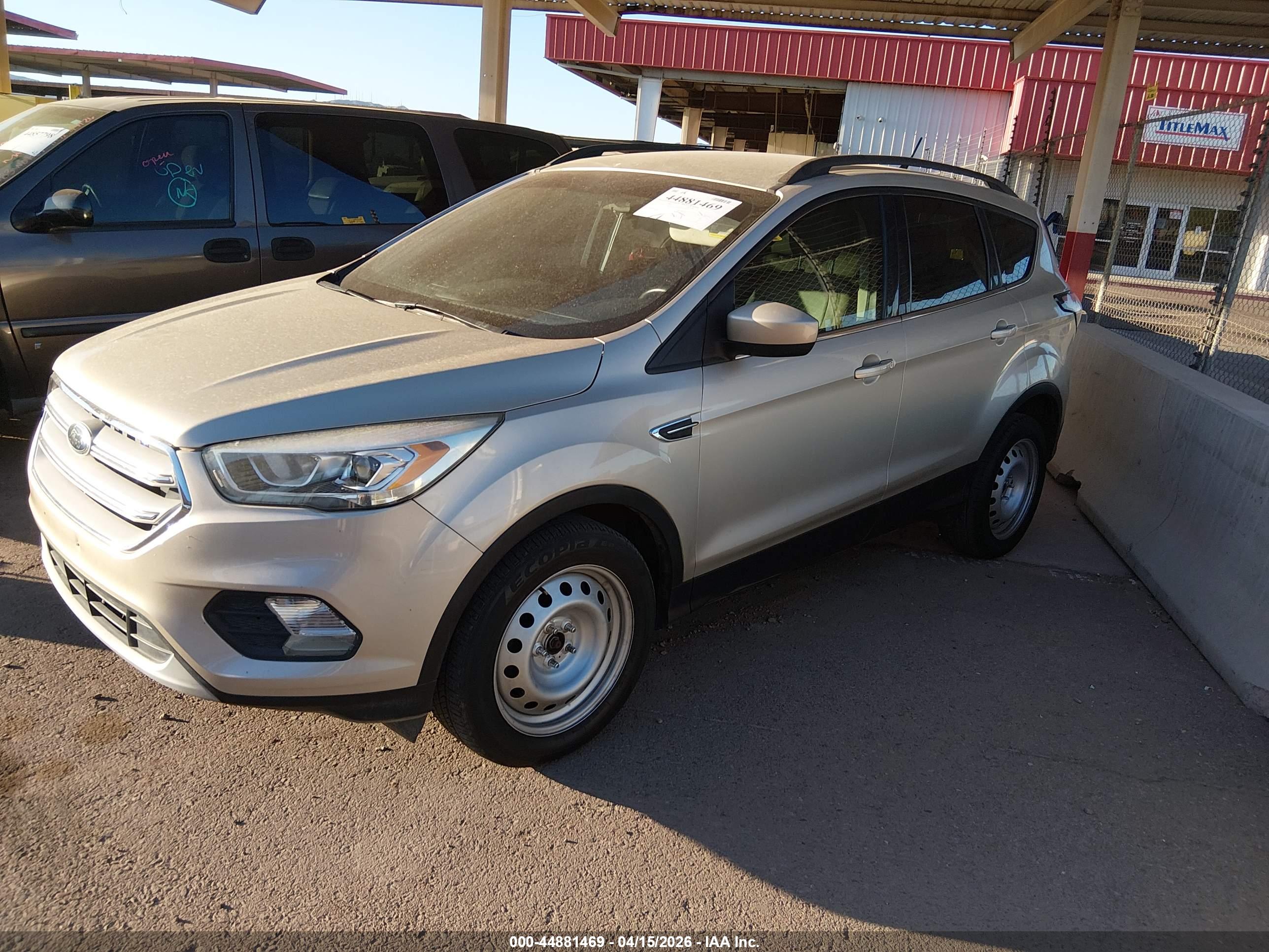 FORD ESCAPE image 2