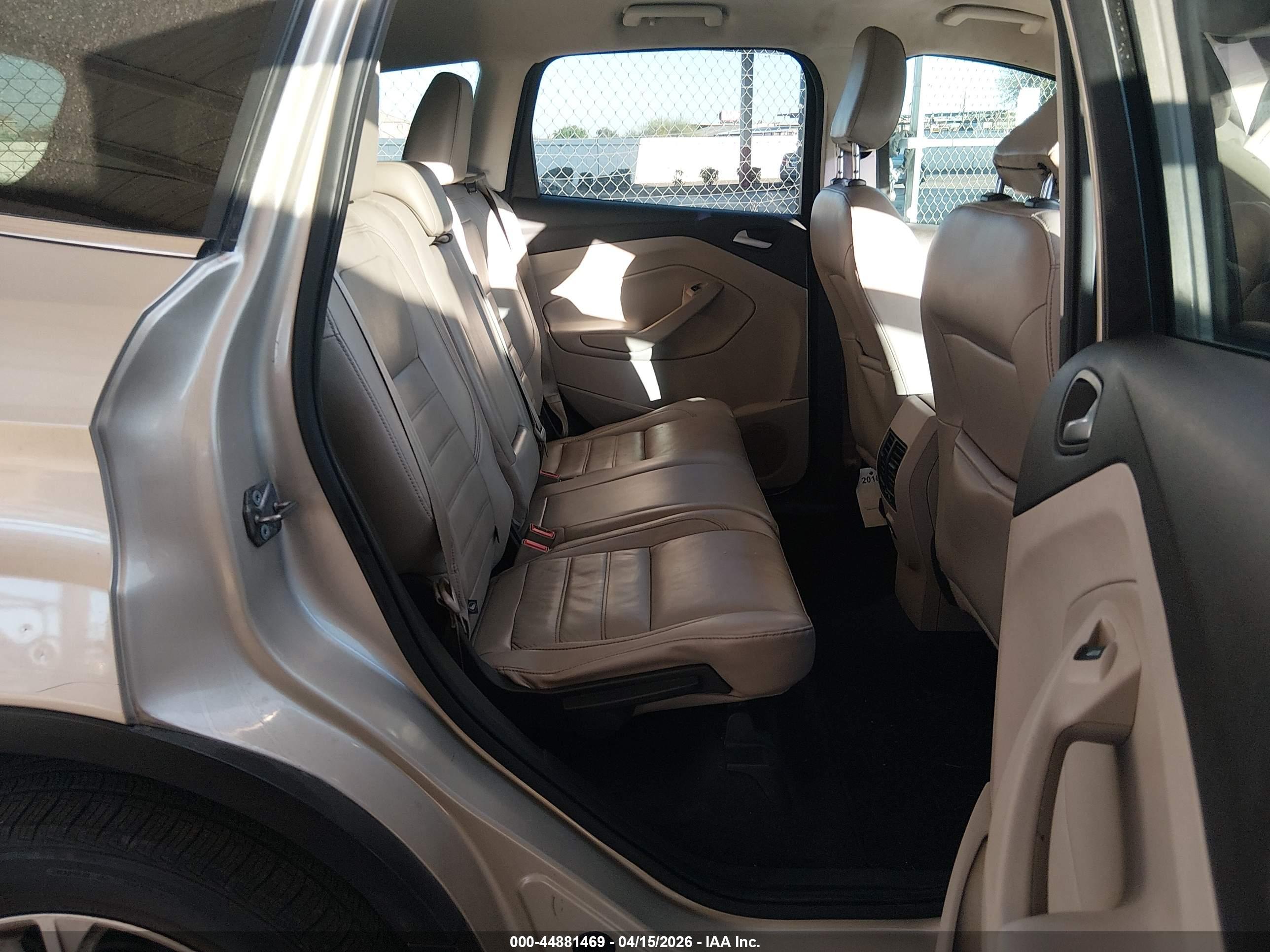 FORD ESCAPE image 8