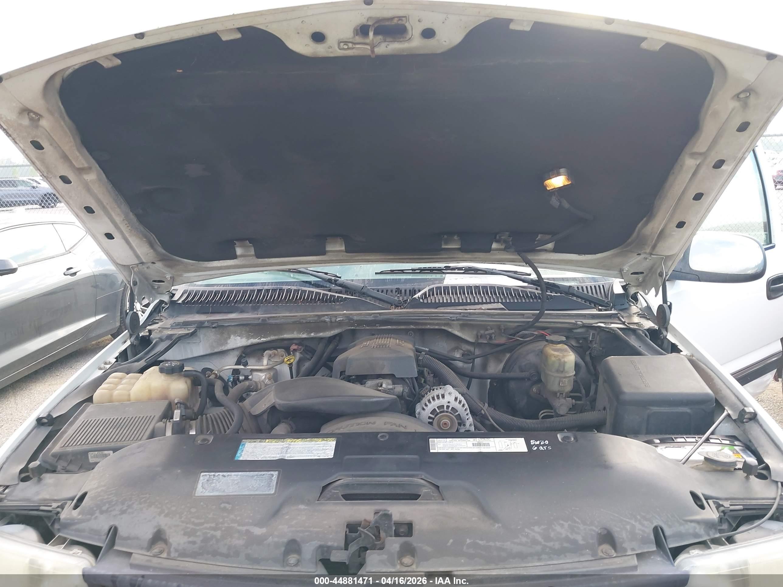 CHEVROLET SILVERADO image 10