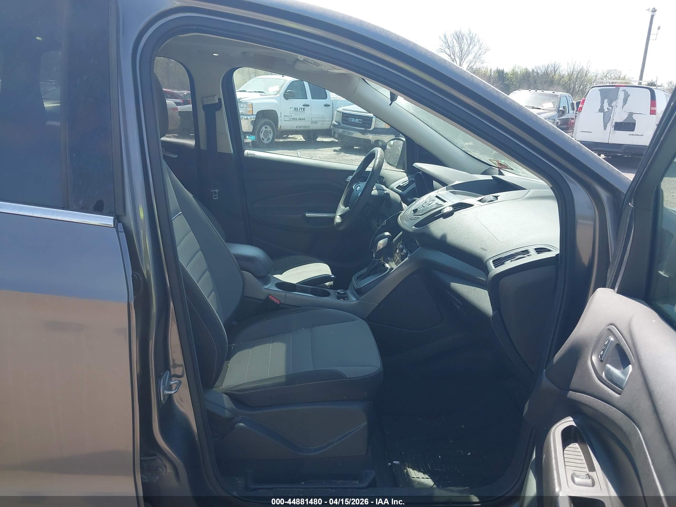 FORD ESCAPE image 5