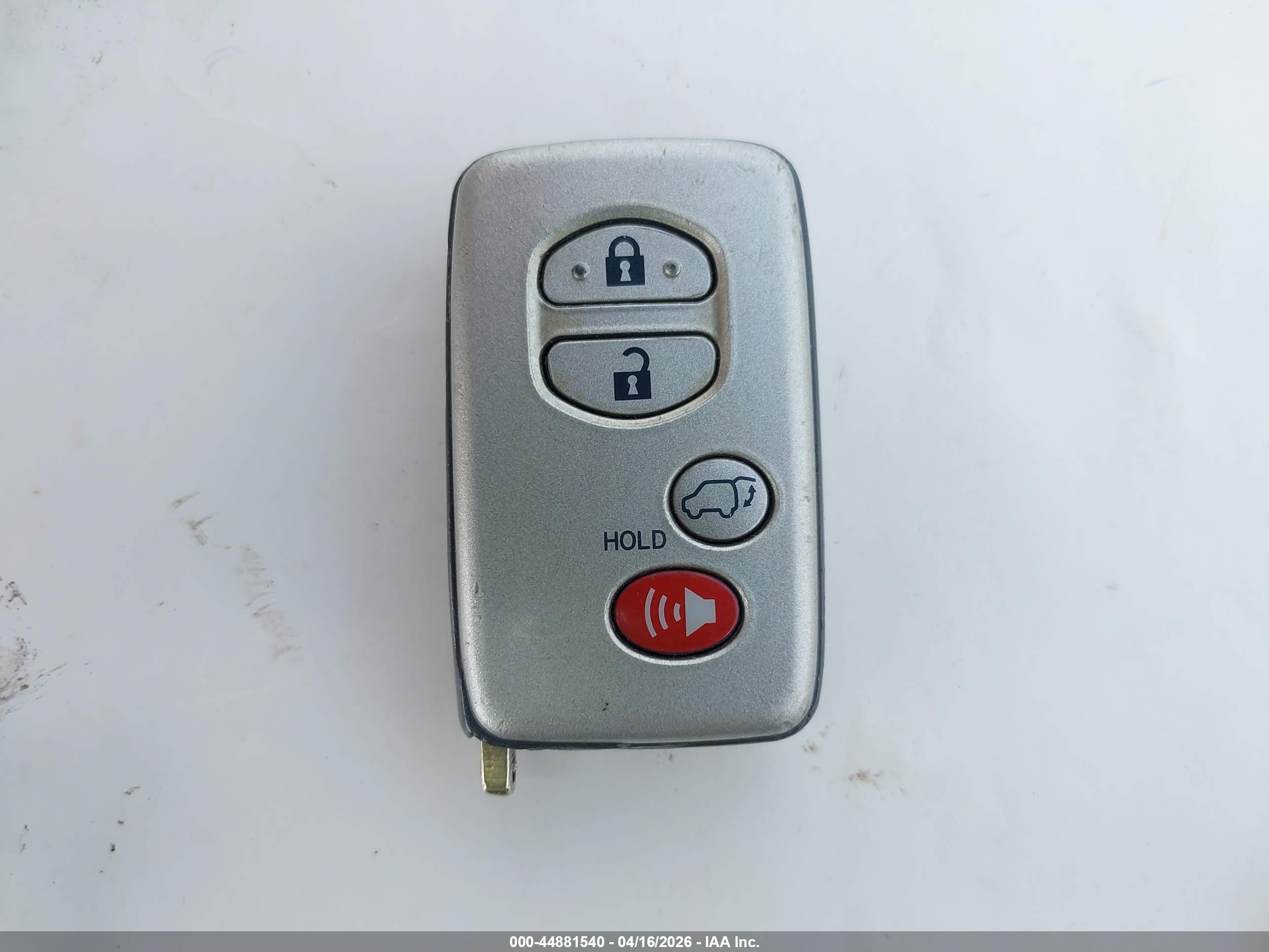 TOYOTA PRIUS image 11