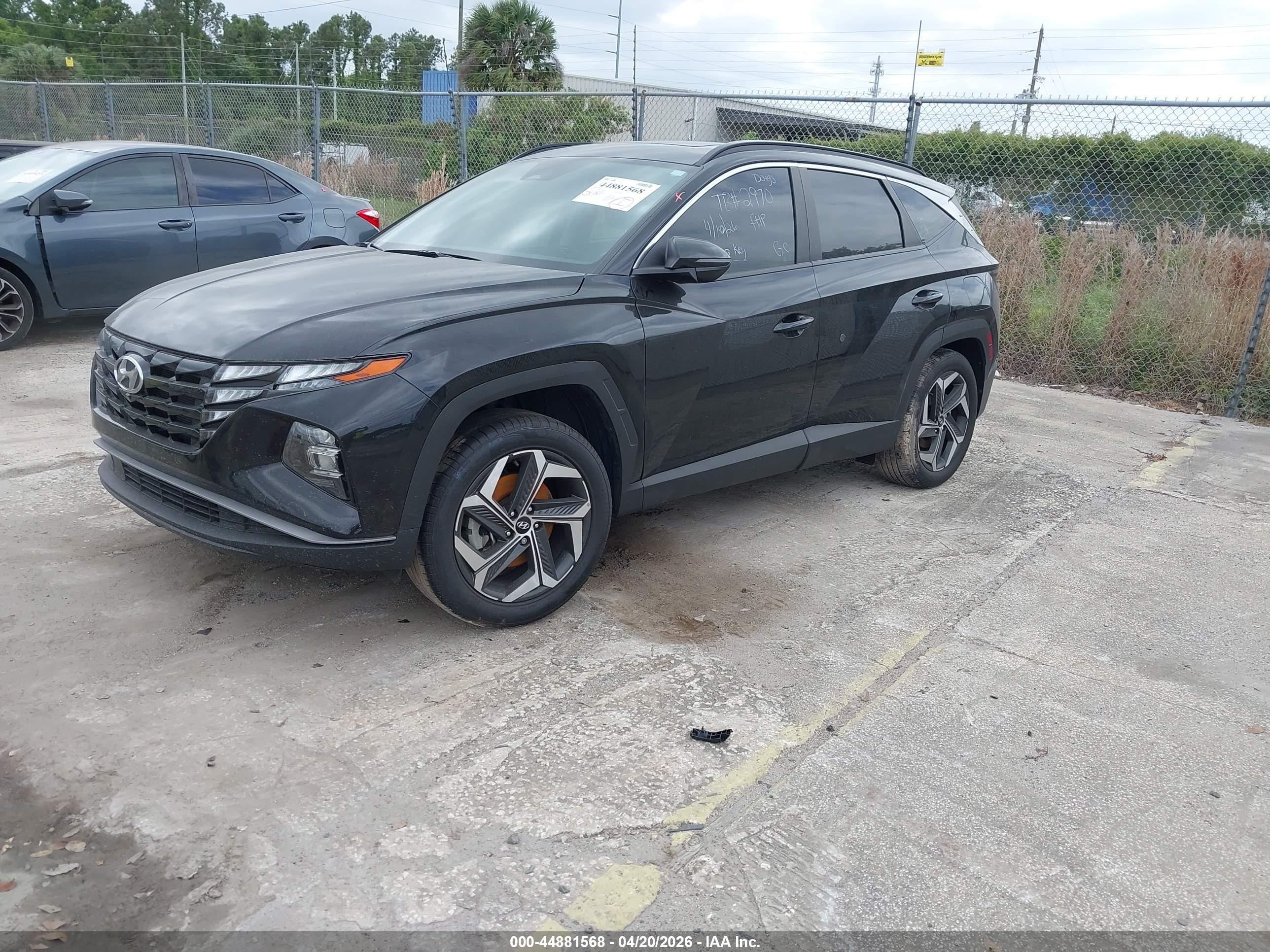 HYUNDAI TUCSON image 2
